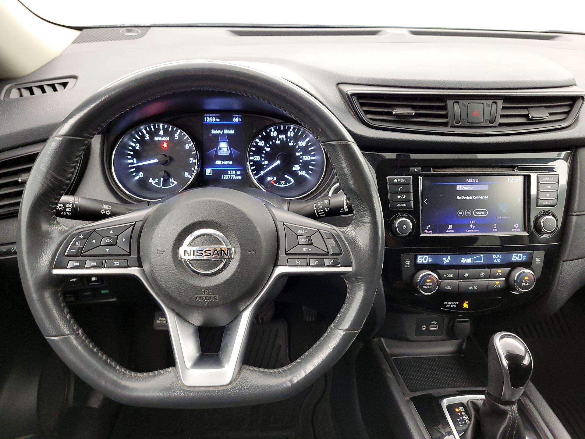 Thumbnail: 2018 Nissan Rogue - 10