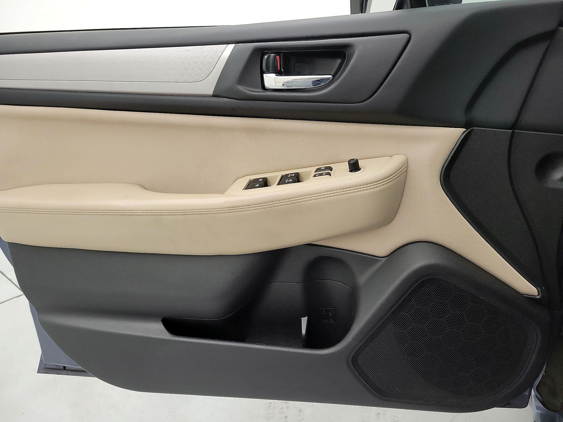 Thumbnail: 2015 Subaru Legacy - 12