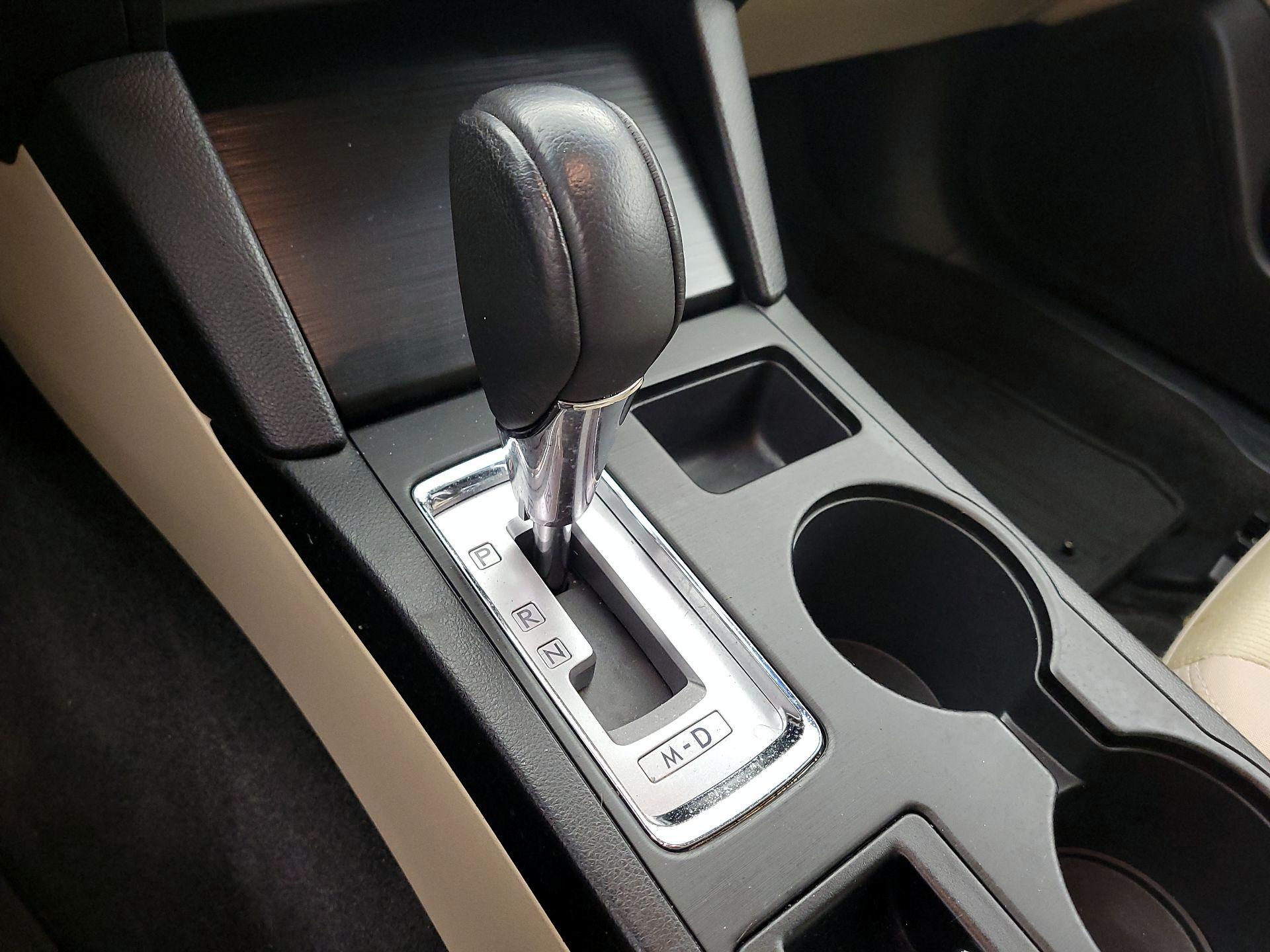 Thumbnail: 2015 Subaru Legacy - 17