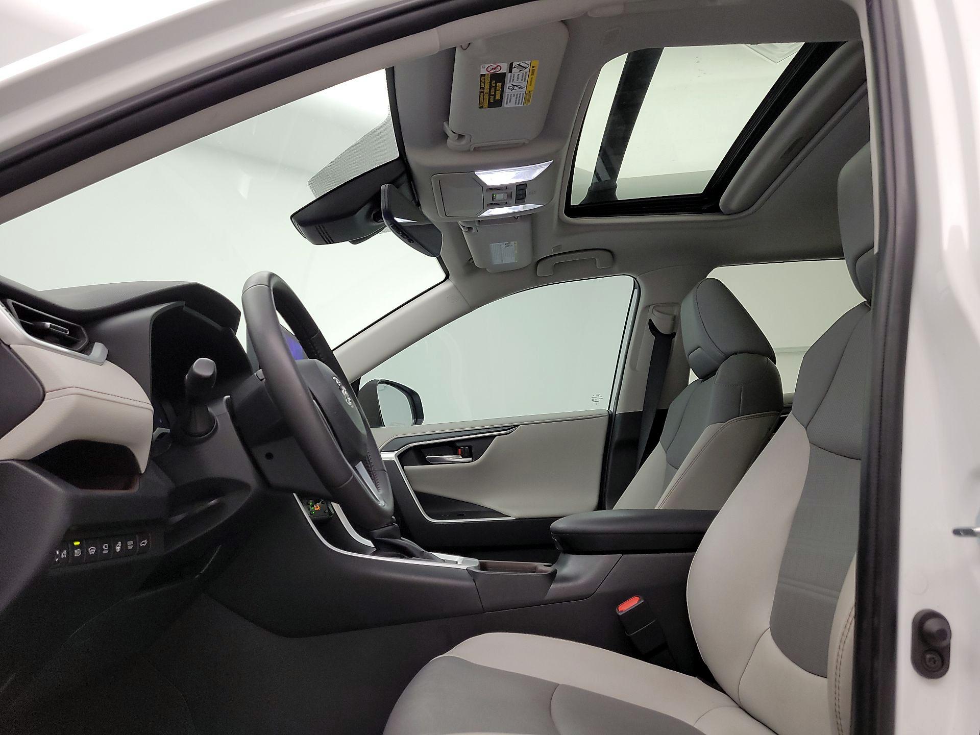 Thumbnail: 2024 Toyota RAV4 - 19