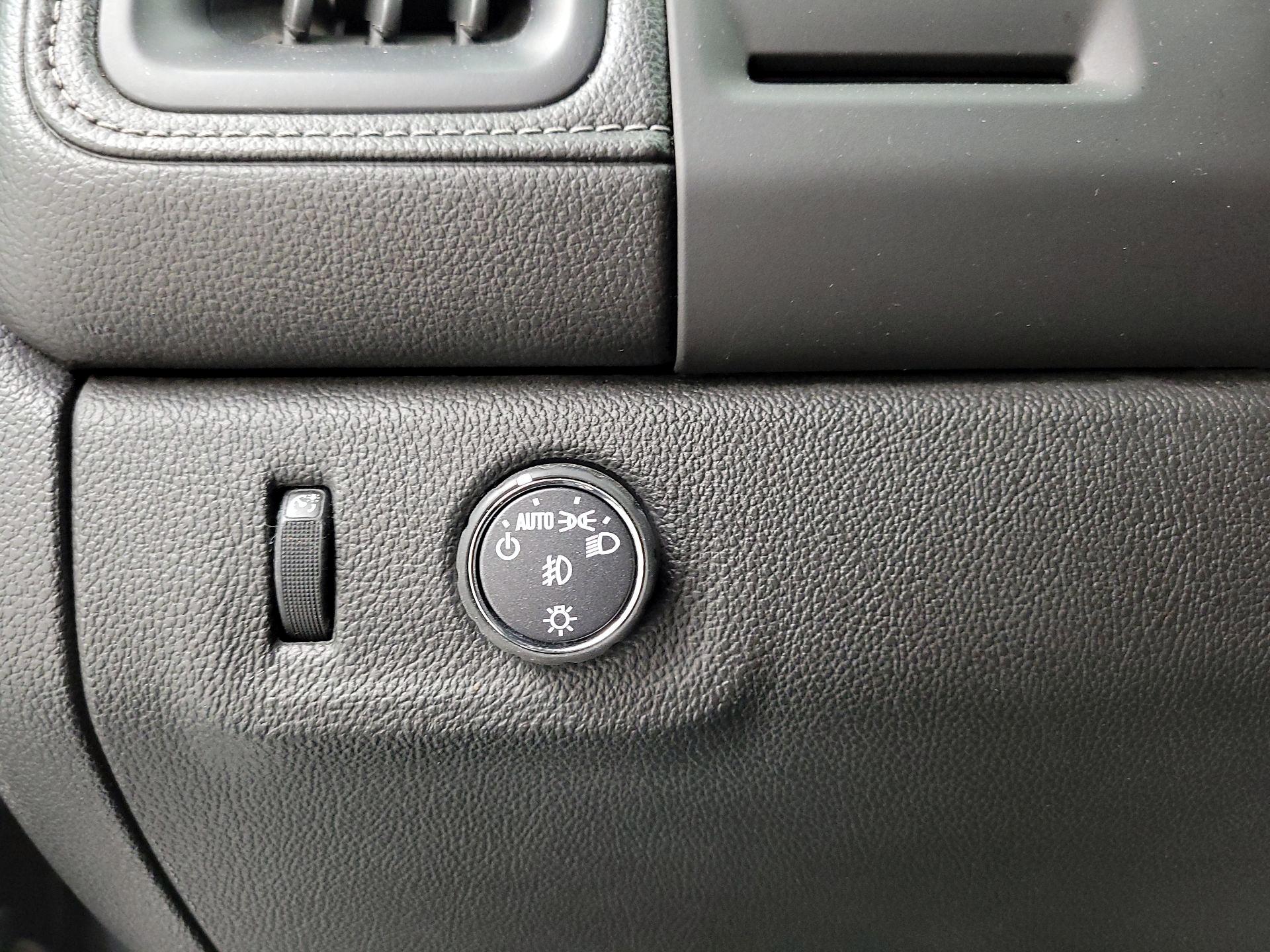 Thumbnail: 2016 GMC Canyon - 13