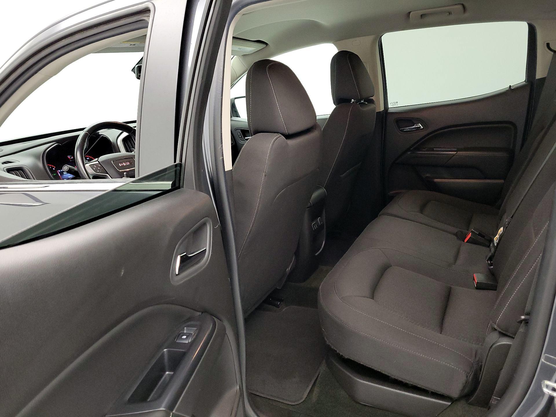 Thumbnail: 2016 GMC Canyon - 19