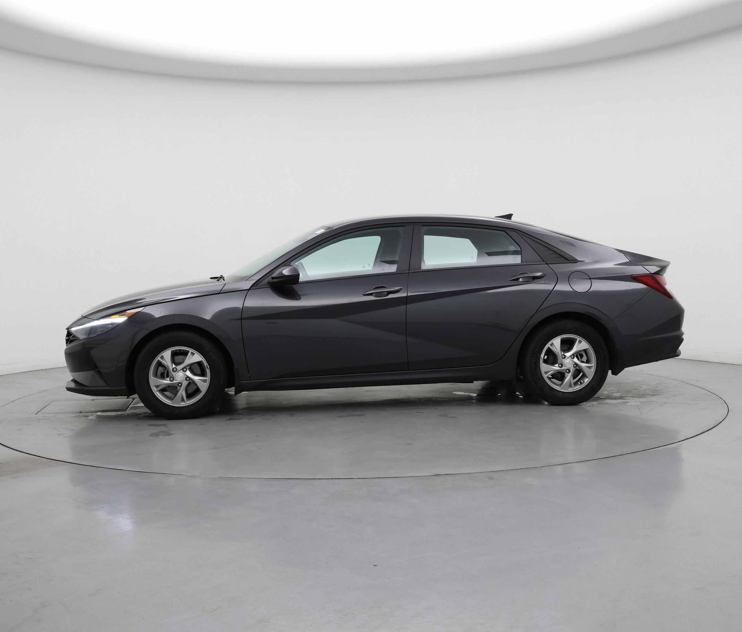 Thumbnail: 2022 Hyundai Elantra - 3