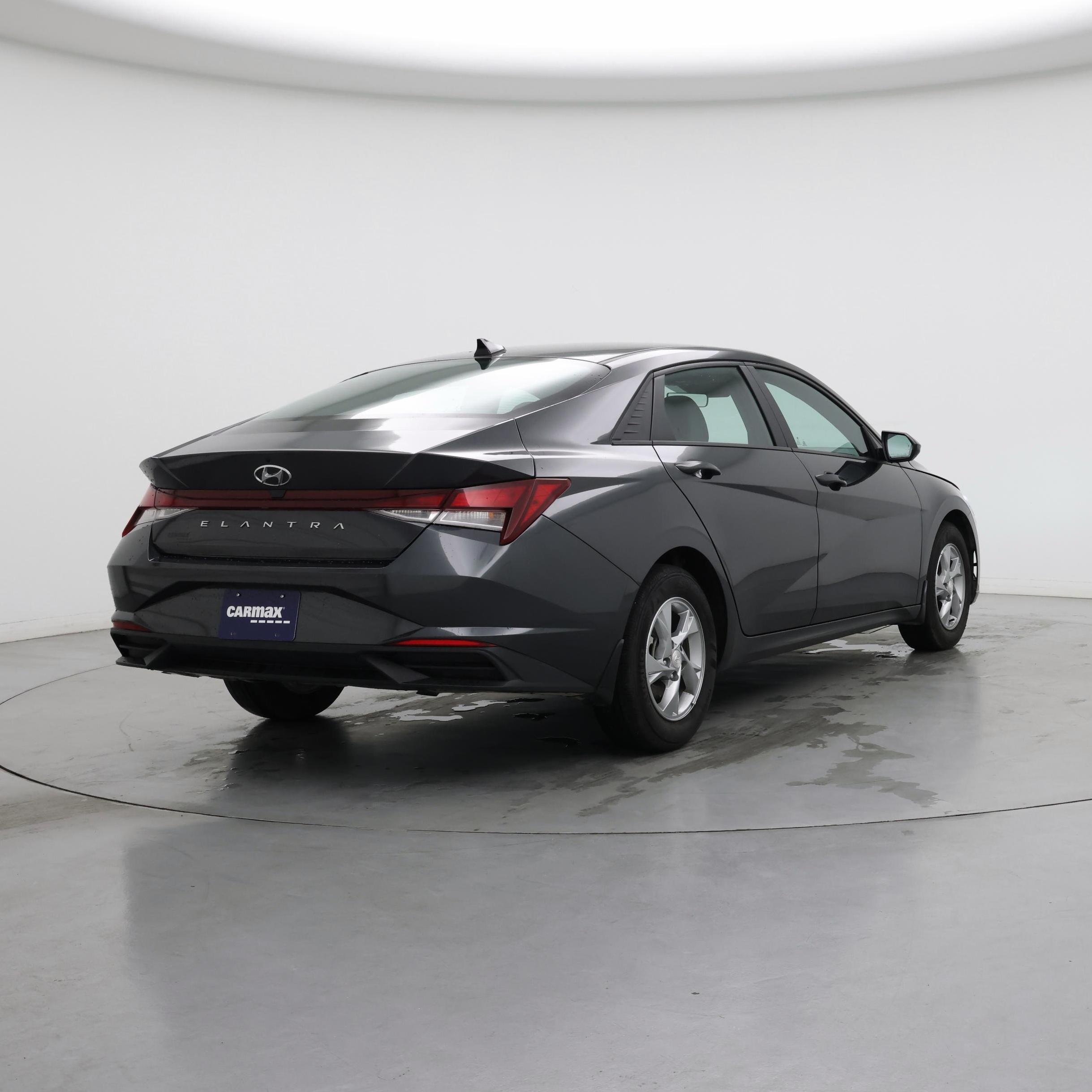 Thumbnail: 2022 Hyundai Elantra - 8