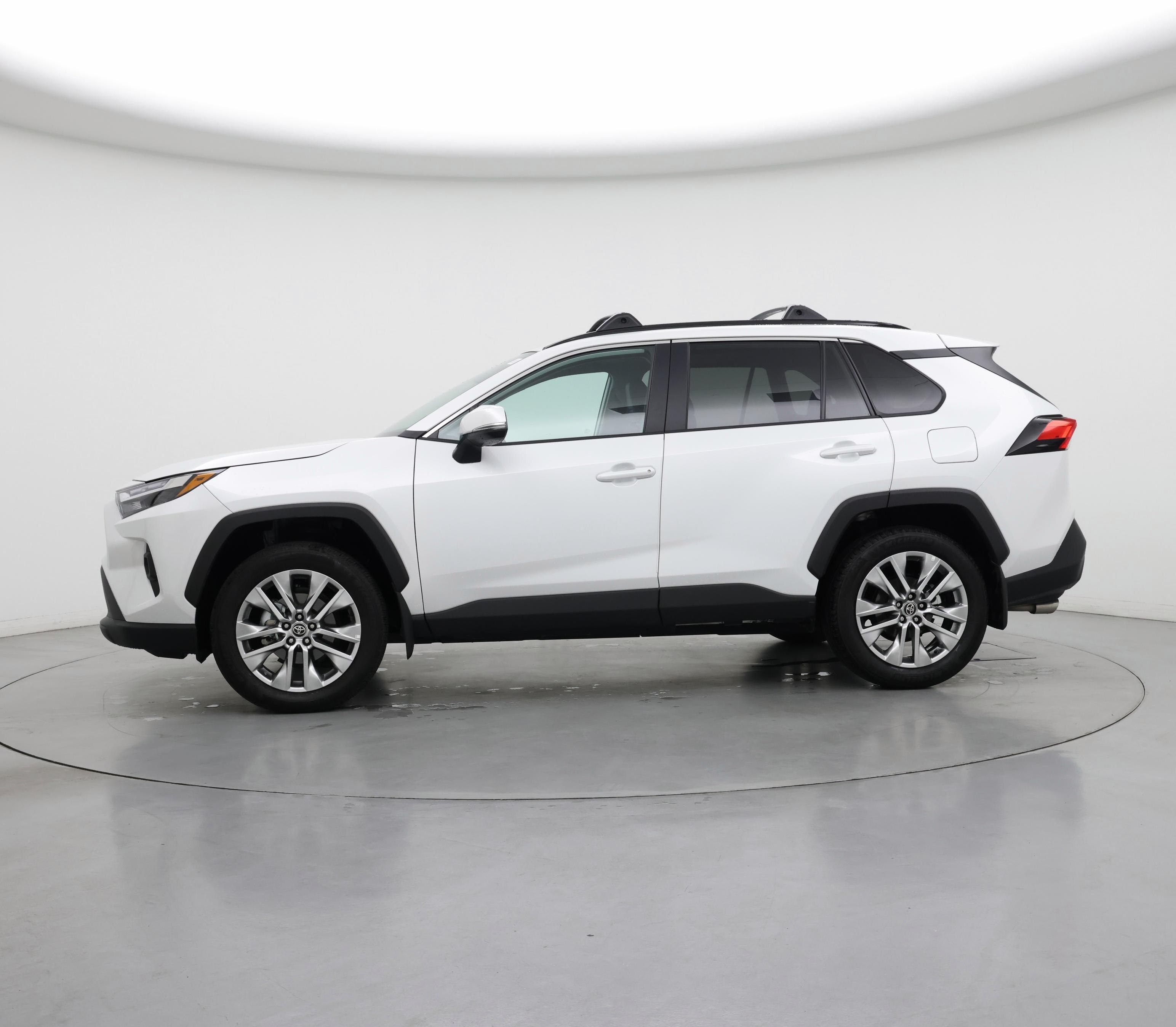 Thumbnail: 2025 Toyota RAV4 - 3