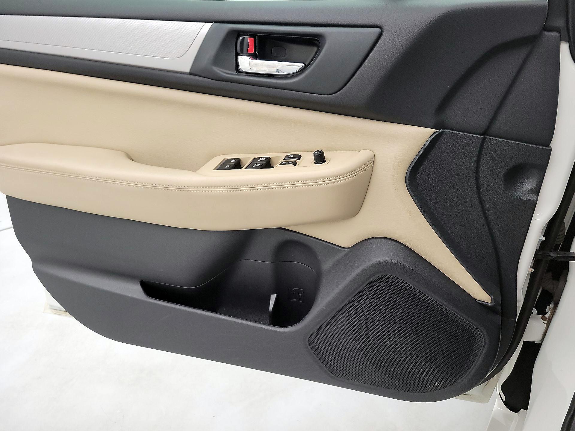 Thumbnail: 2015 Subaru Legacy - 12