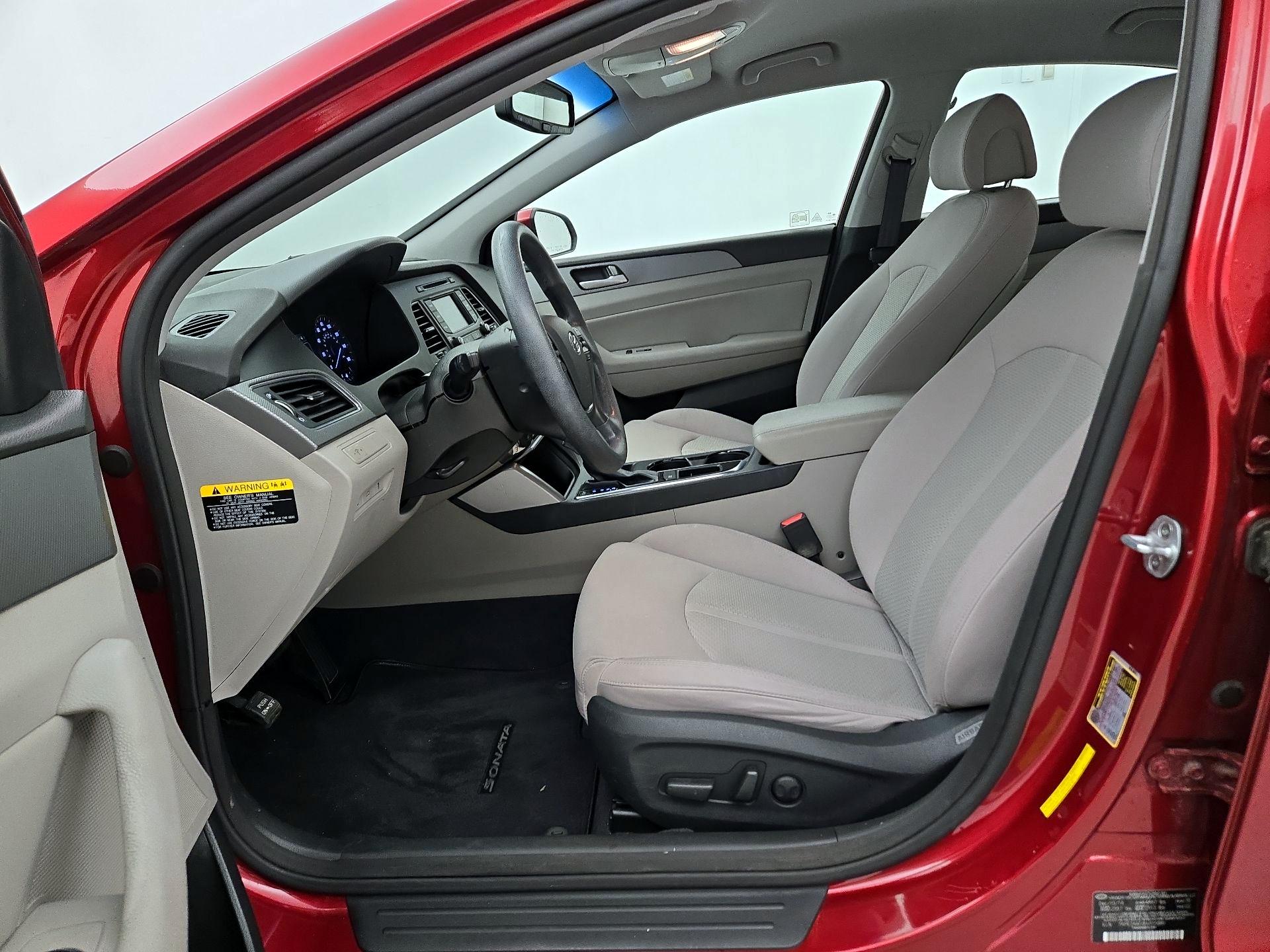 Thumbnail: 2015 Hyundai Sonata - 11