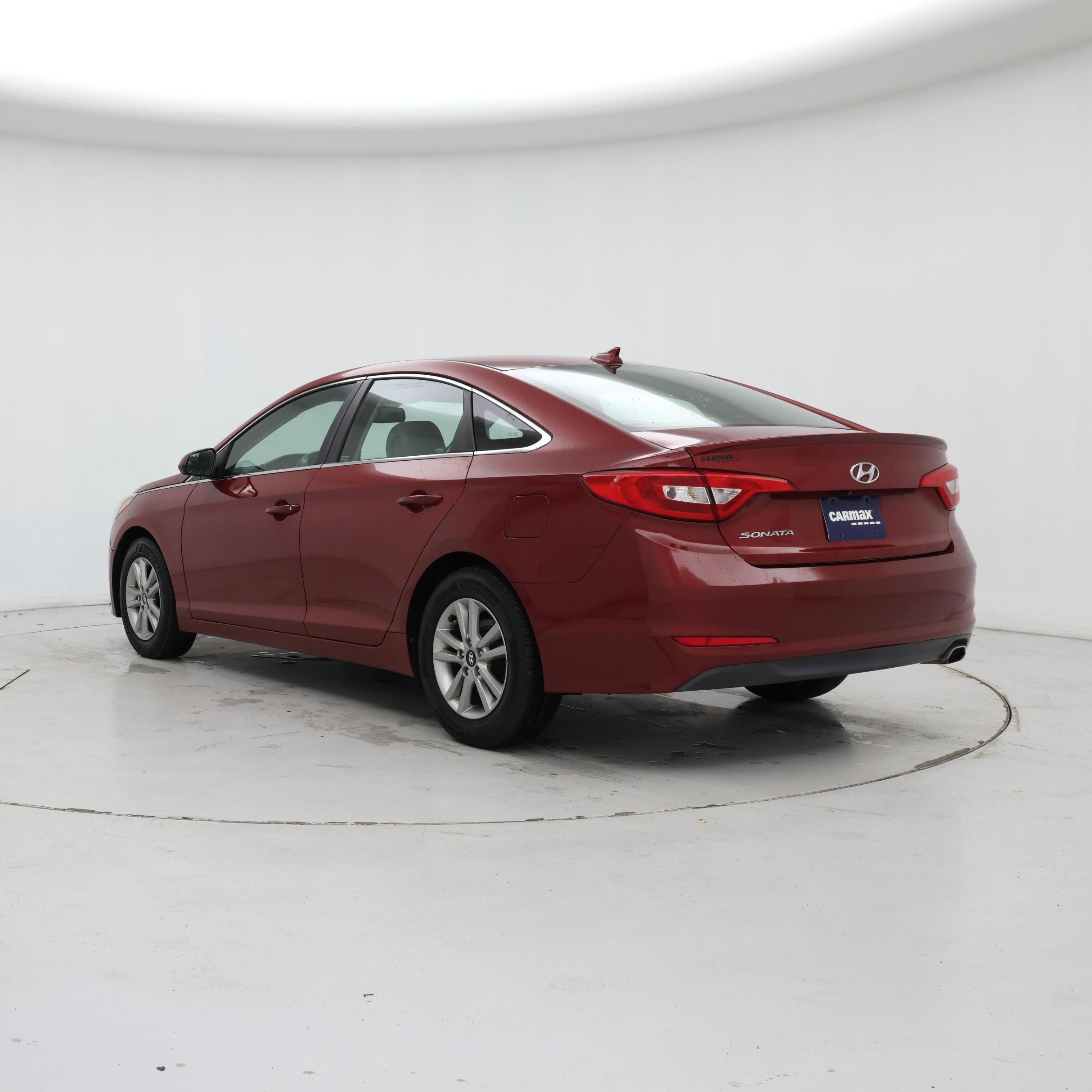 Thumbnail: 2015 Hyundai Sonata - 2