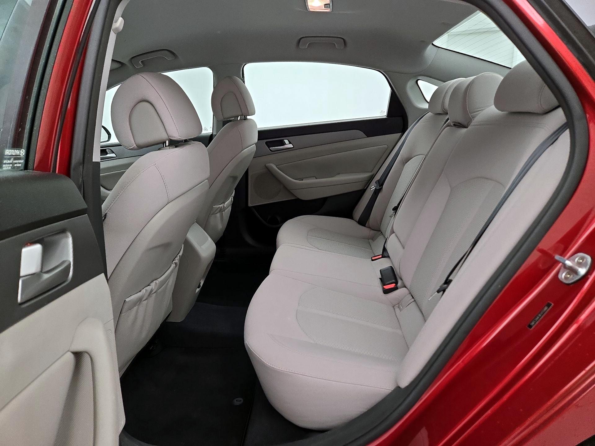 Thumbnail: 2015 Hyundai Sonata - 19