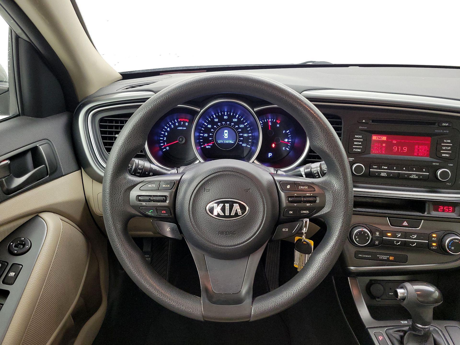 Thumbnail: 2015 Kia Optima - 10