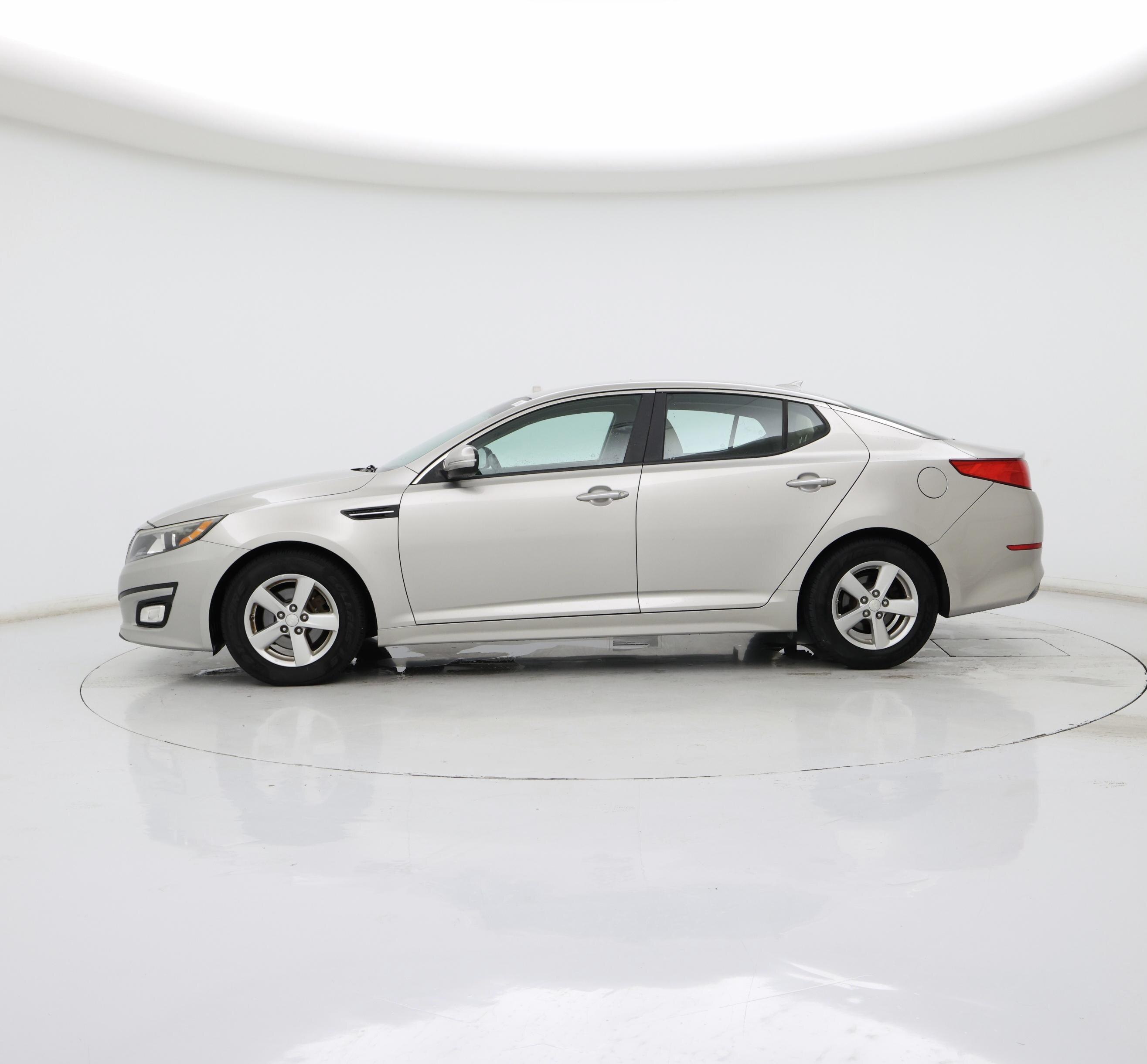 Thumbnail: 2015 Kia Optima - 3