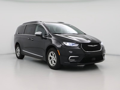 2023 Chrysler Pacifica Limited -
                Louisville, KY