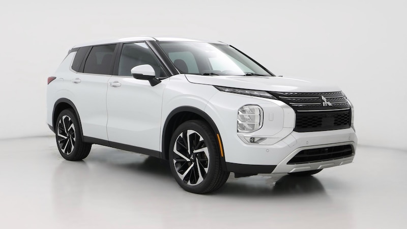 2023 Mitsubishi Outlander SE Hero Image