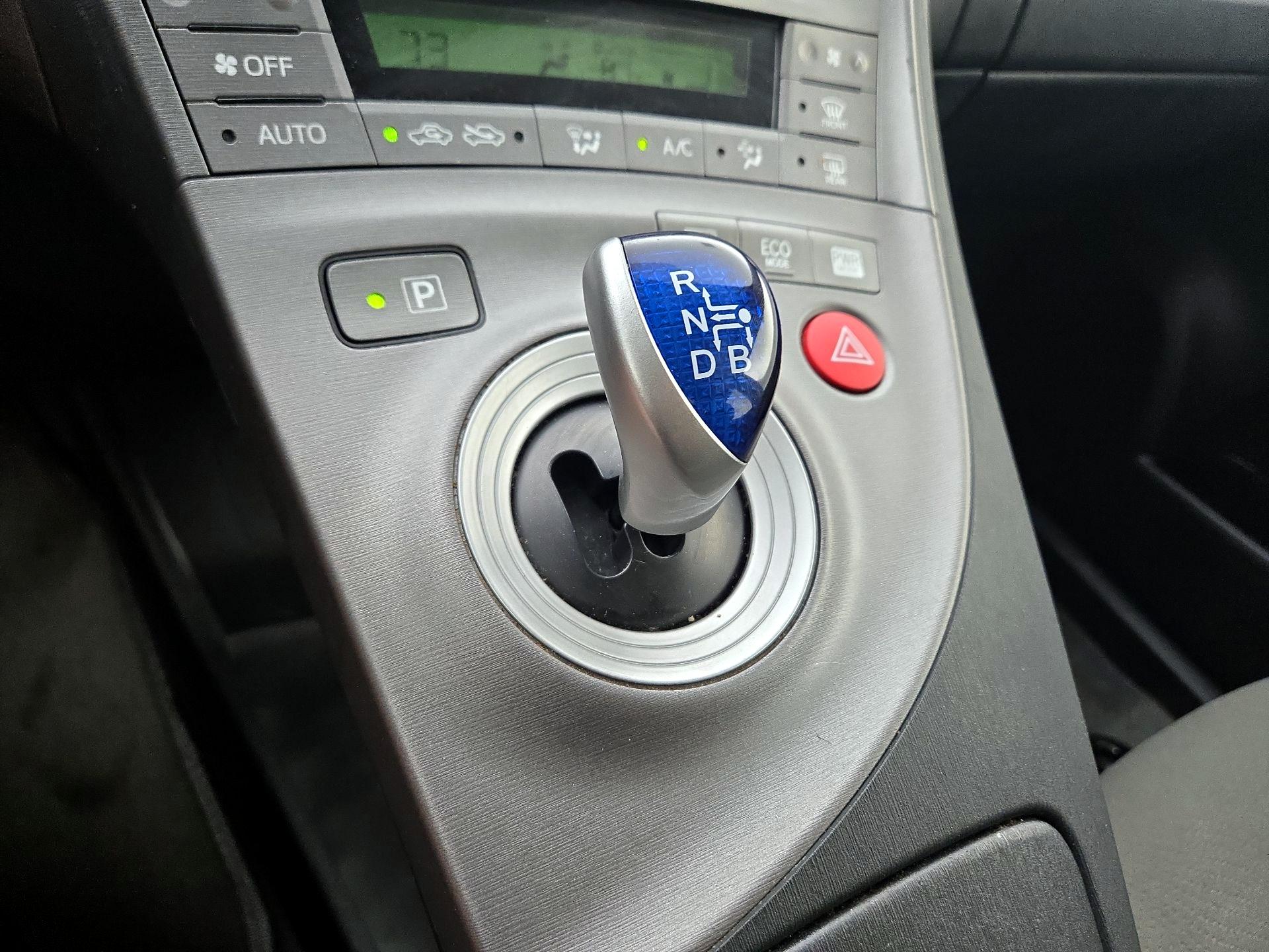 Thumbnail: 2014 Toyota Prius - 14