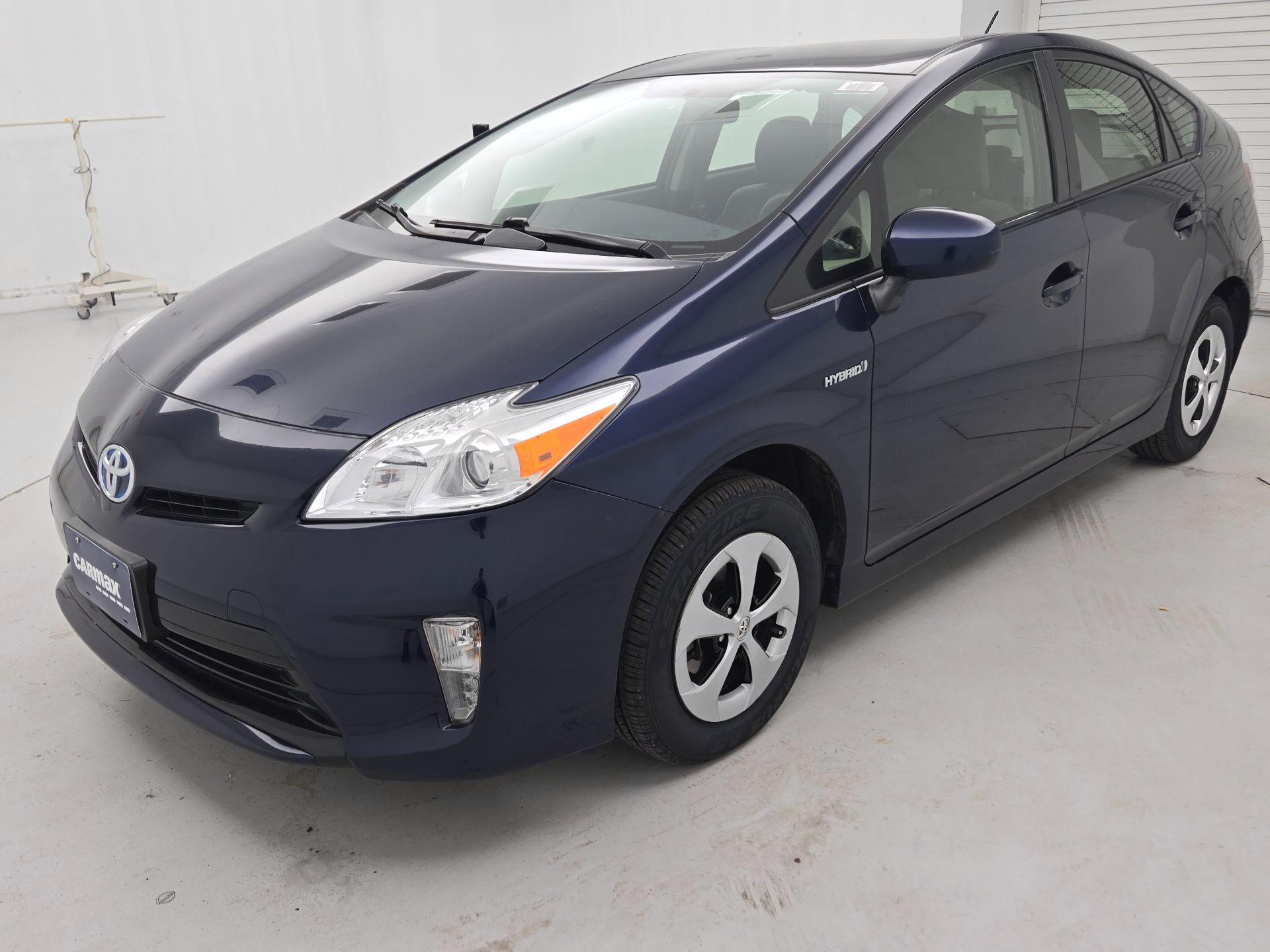 Thumbnail: 2014 Toyota Prius - 3