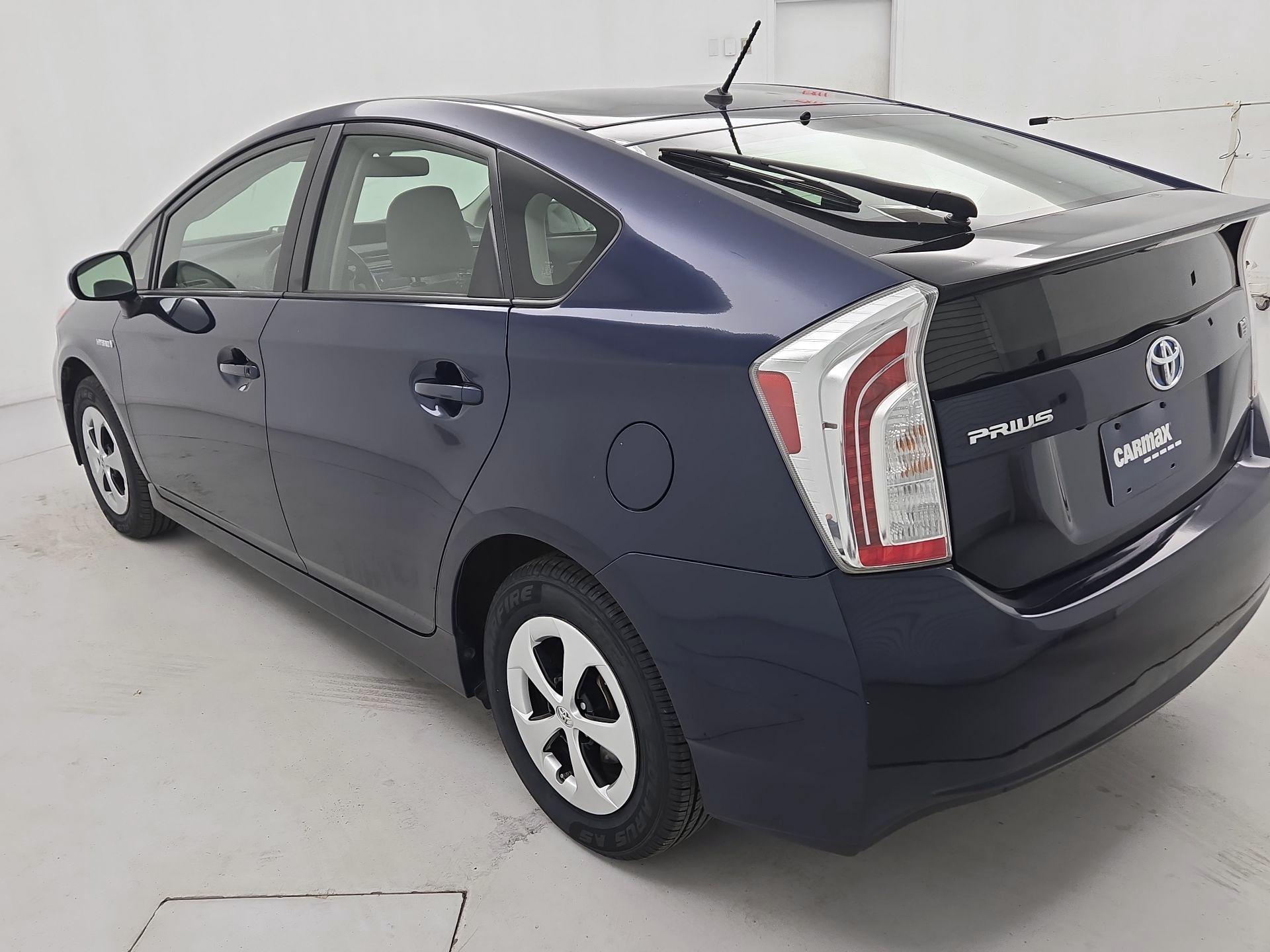 Thumbnail: 2014 Toyota Prius - 7