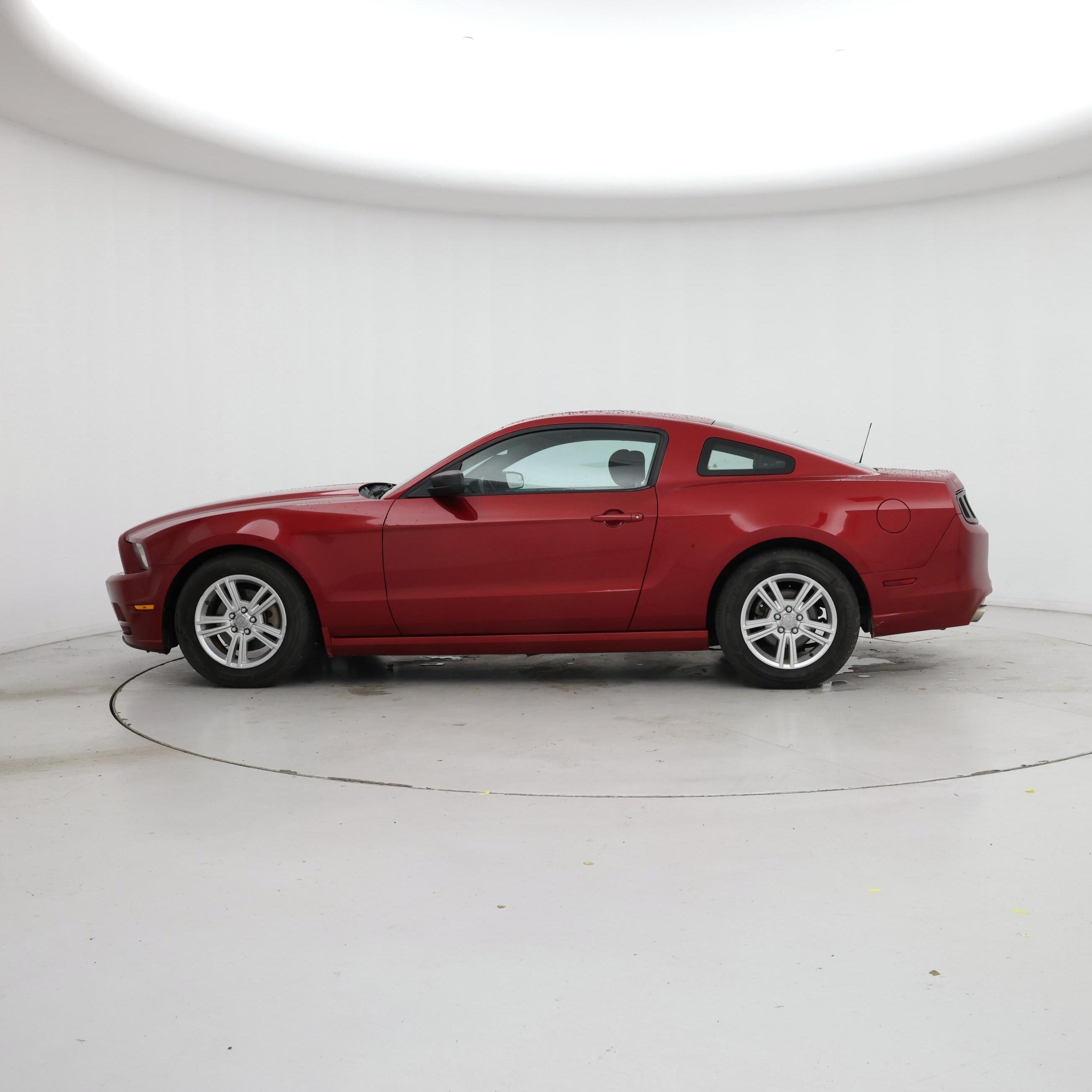 Thumbnail: 2013 Ford Mustang - 3
