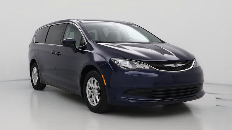 2017 Chrysler Pacifica Touring Hero Image
