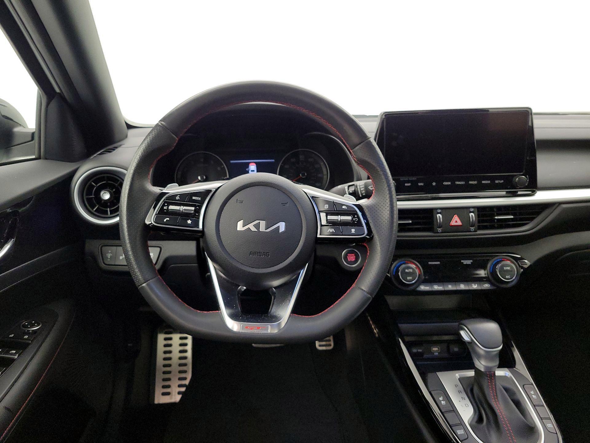 Thumbnail: 2024 Kia Forte - 10