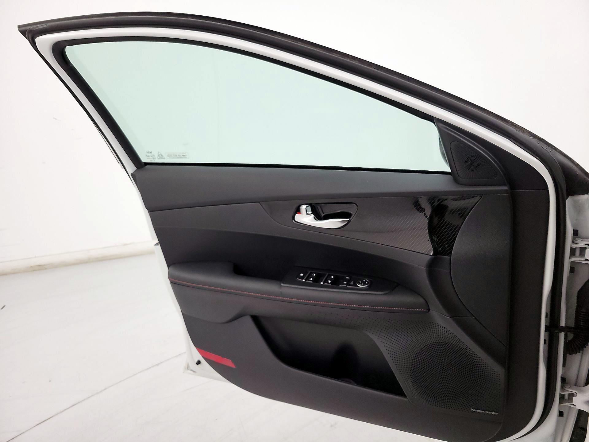 Thumbnail: 2024 Kia Forte - 12