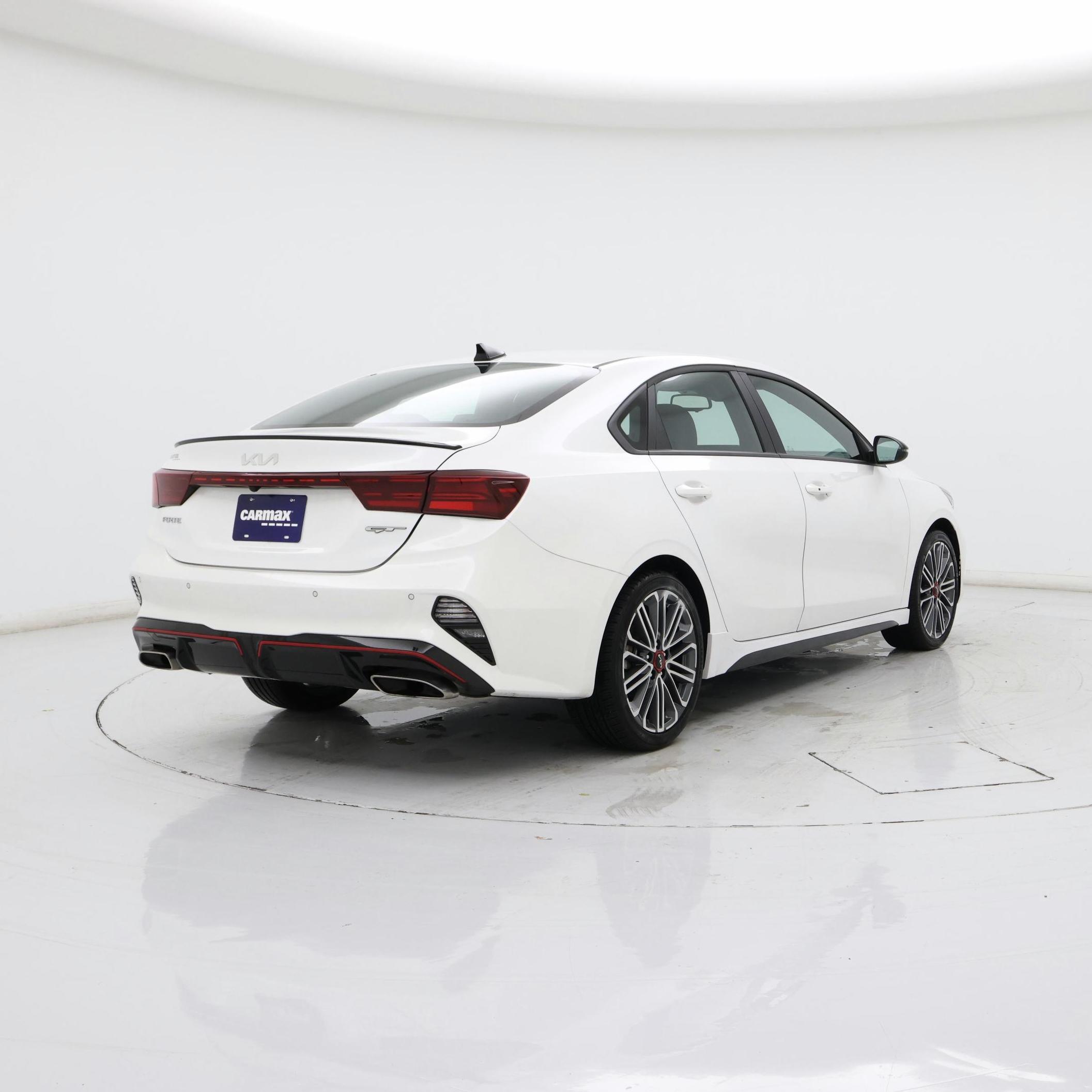 Thumbnail: 2024 Kia Forte - 8