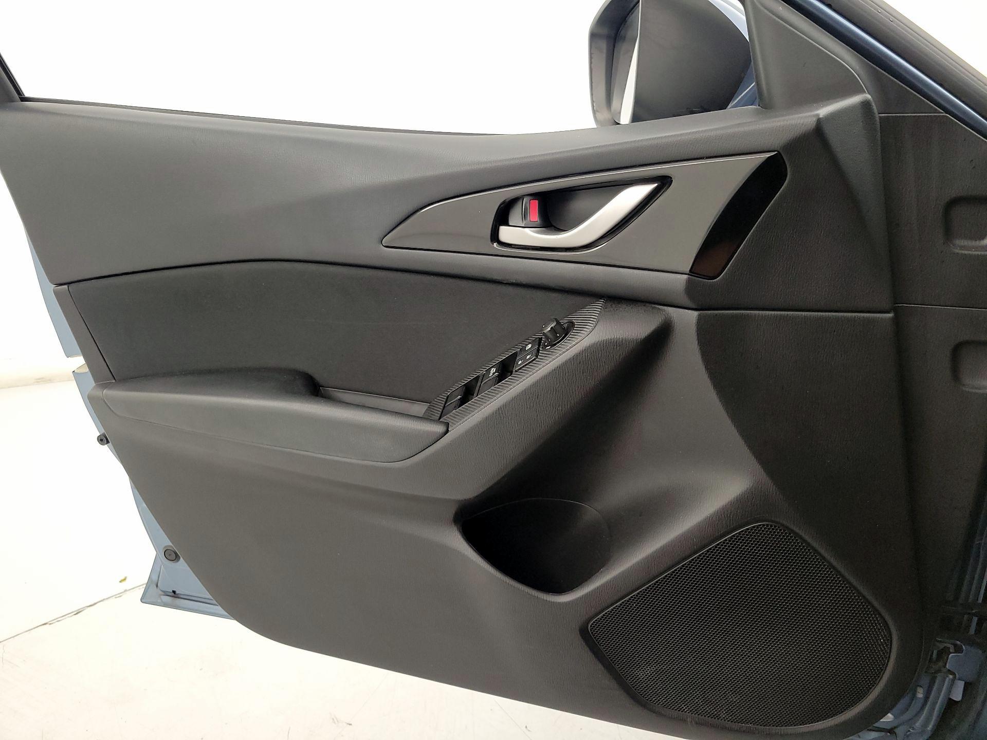 Thumbnail: 2014 Mazda Mazda3 - 12