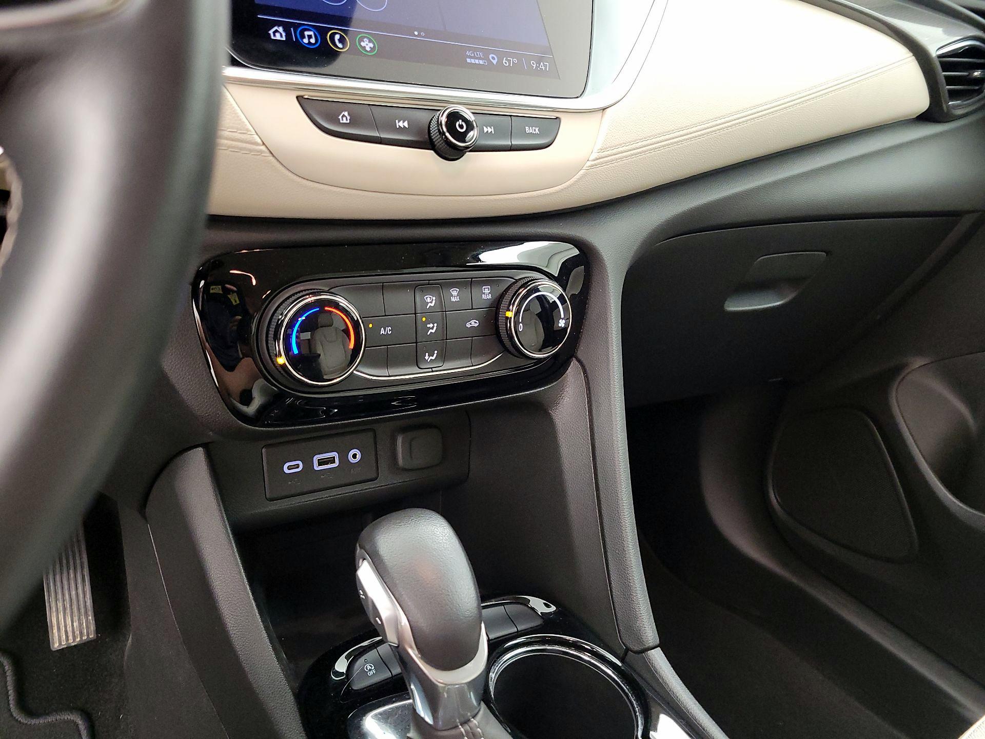 Thumbnail: 2023 Buick Encore GX - 15