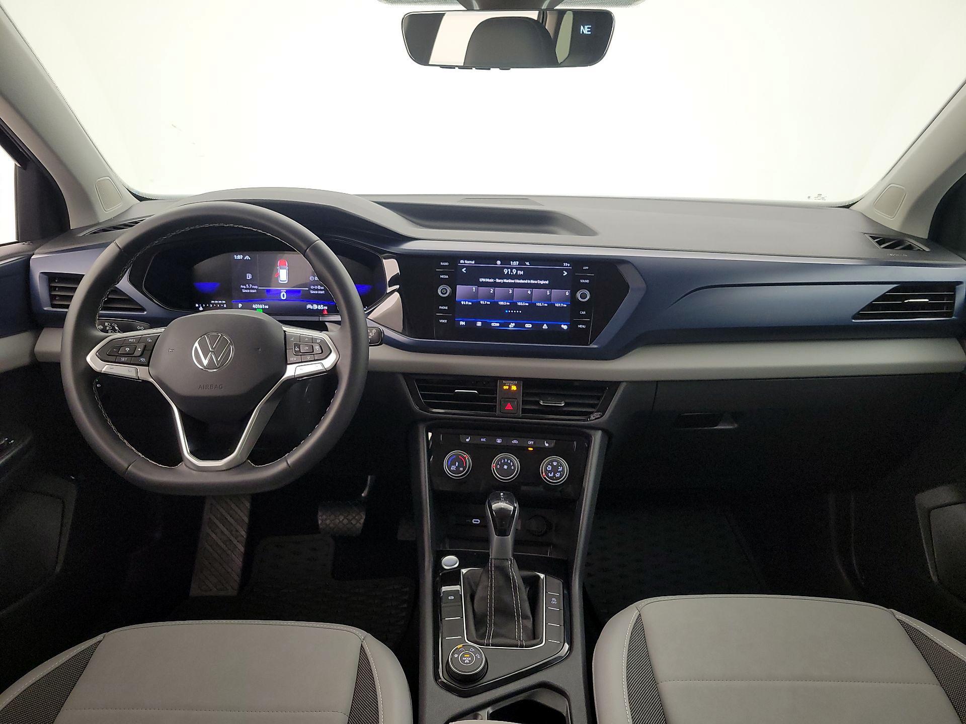 Thumbnail: 2023 Volkswagen Taos - 9