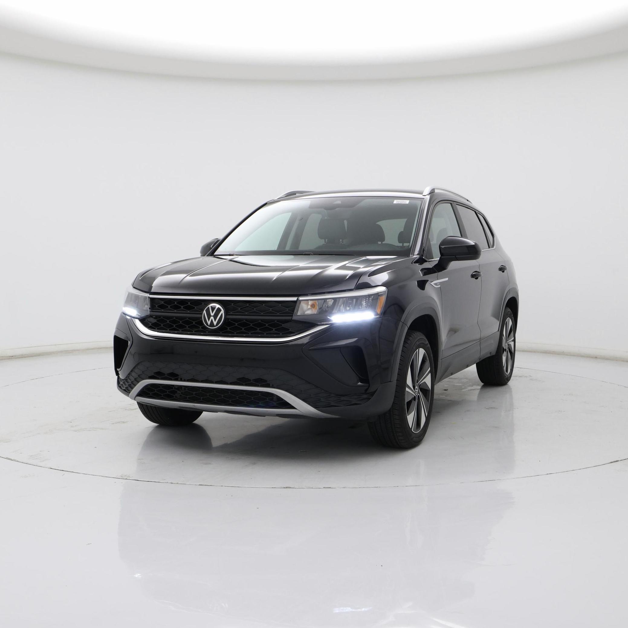 Thumbnail: 2023 Volkswagen Taos - 4