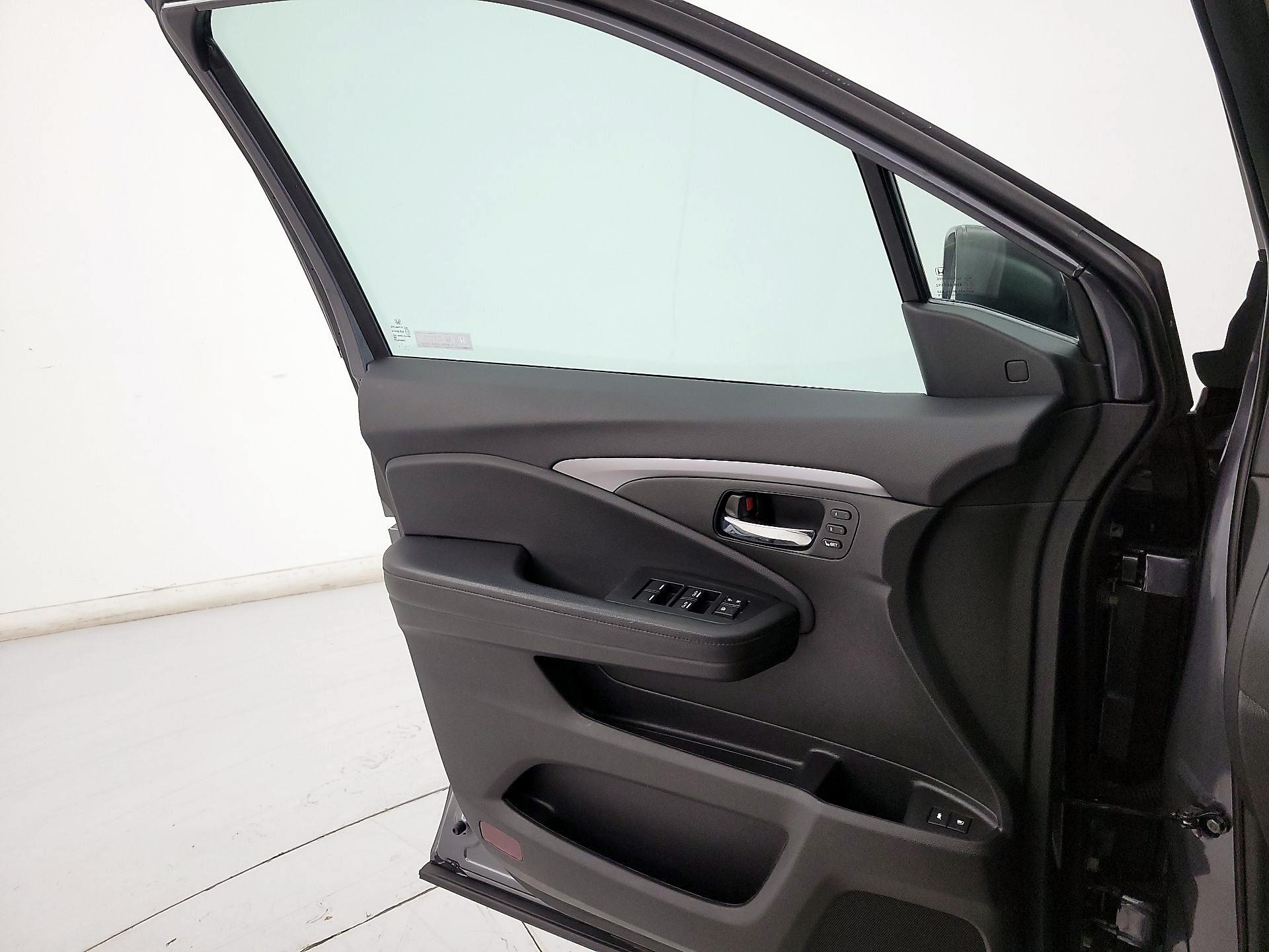 Thumbnail: 2022 Honda Pilot - 12