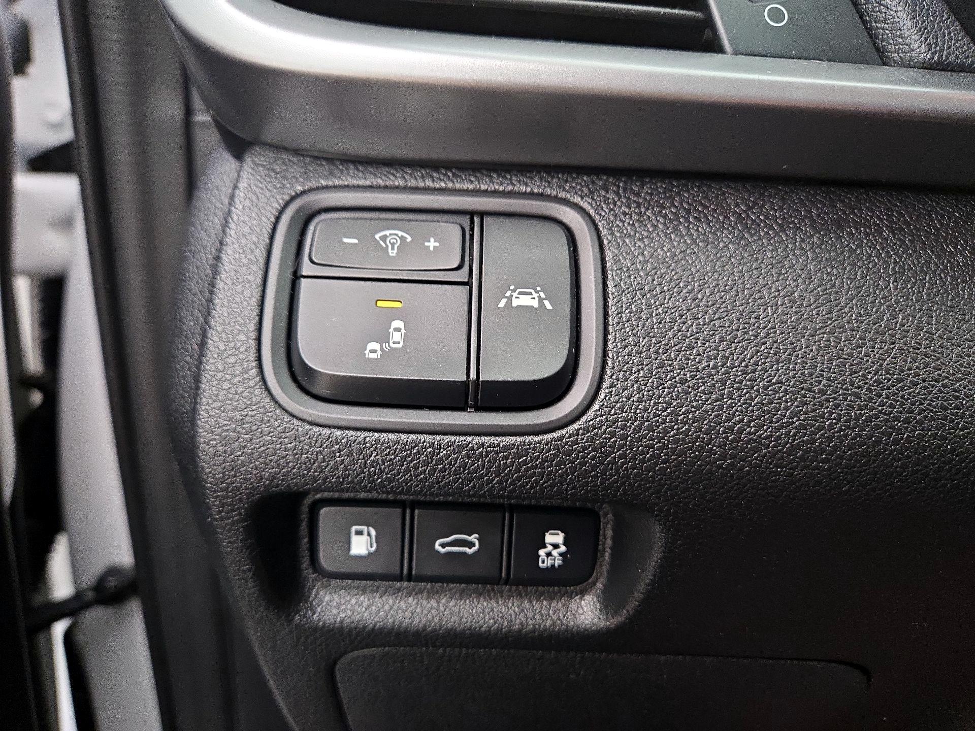Thumbnail: 2019 Kia Optima - 13