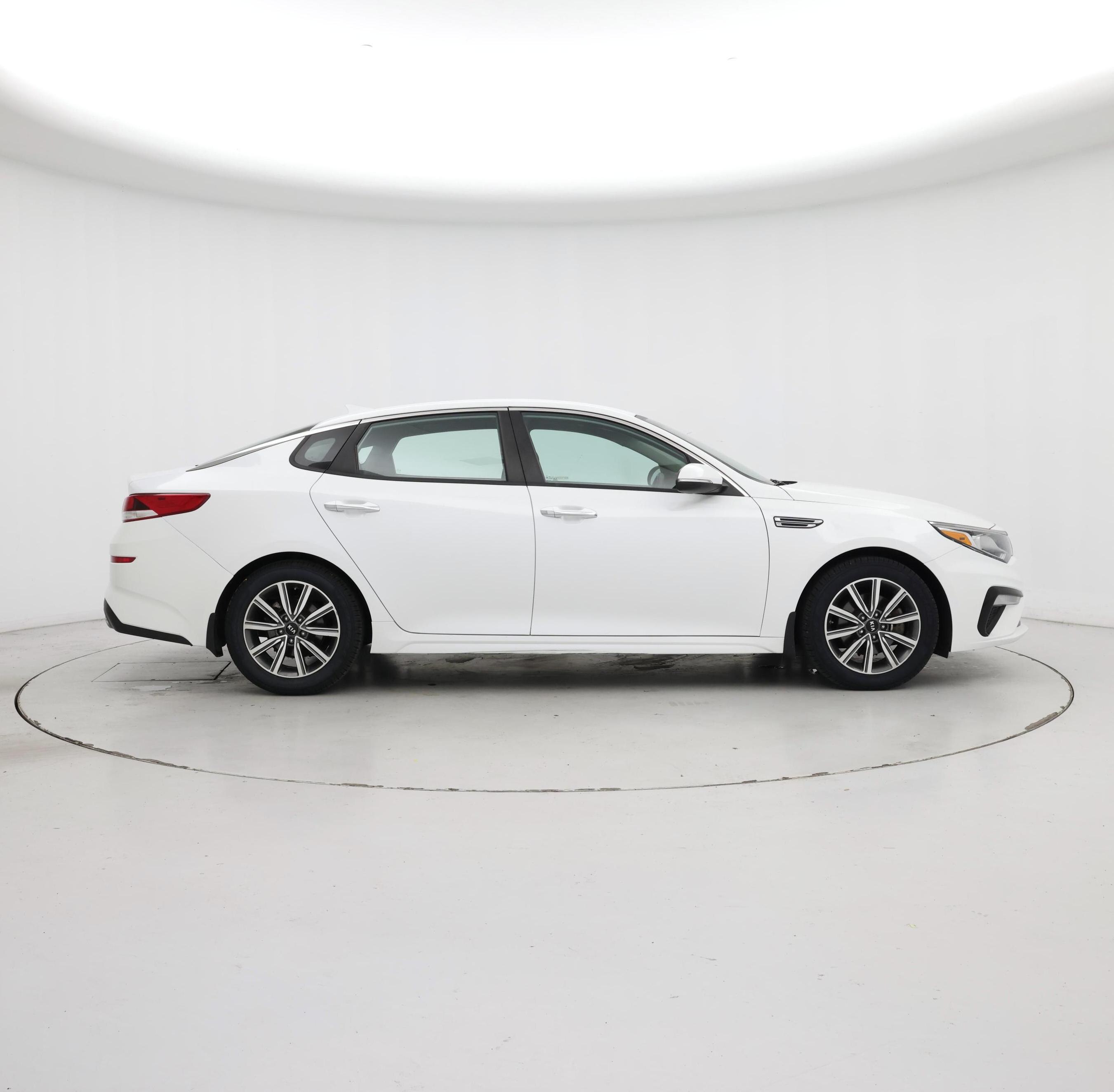Thumbnail: 2019 Kia Optima - 7