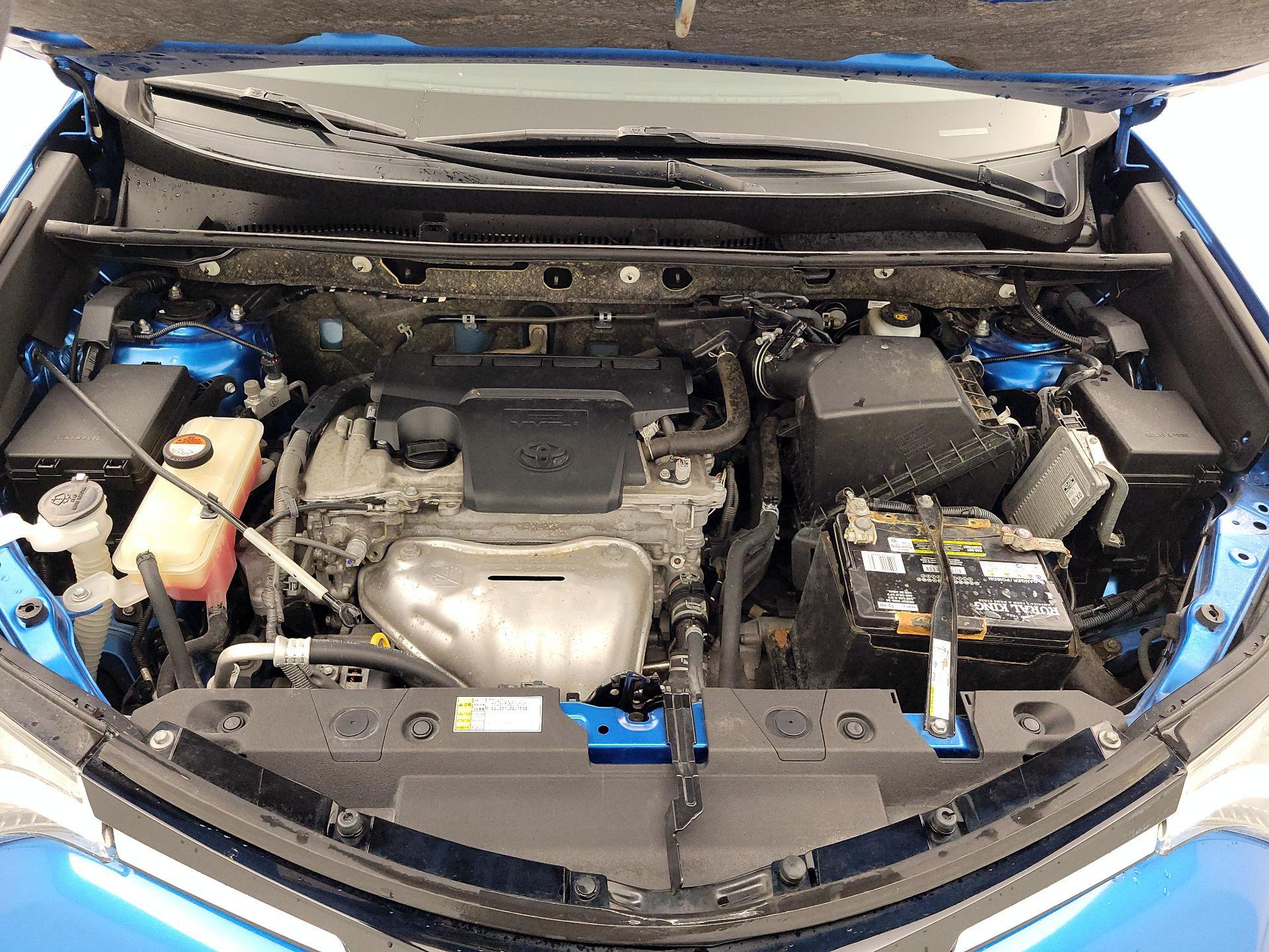 Thumbnail: 2016 Toyota RAV4 - 19