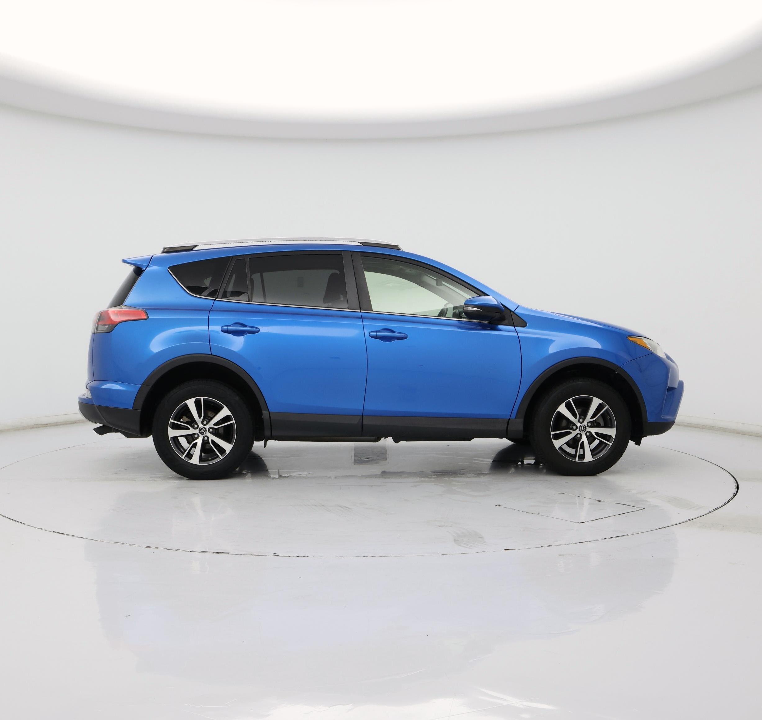 Thumbnail: 2016 Toyota RAV4 - 7