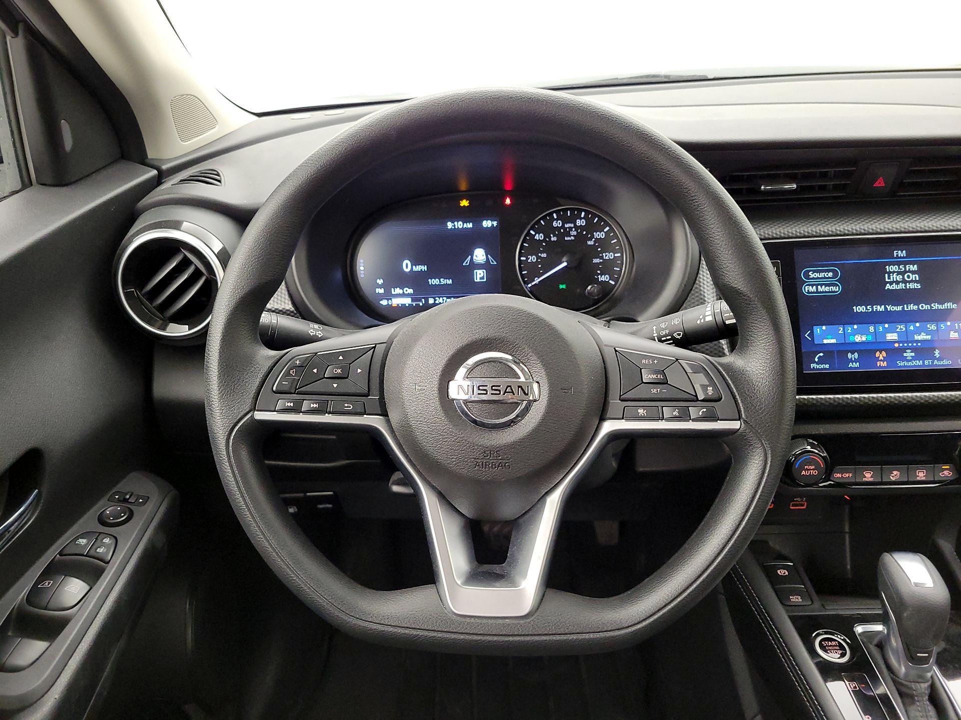 Thumbnail: 2021 Nissan Kicks - 10