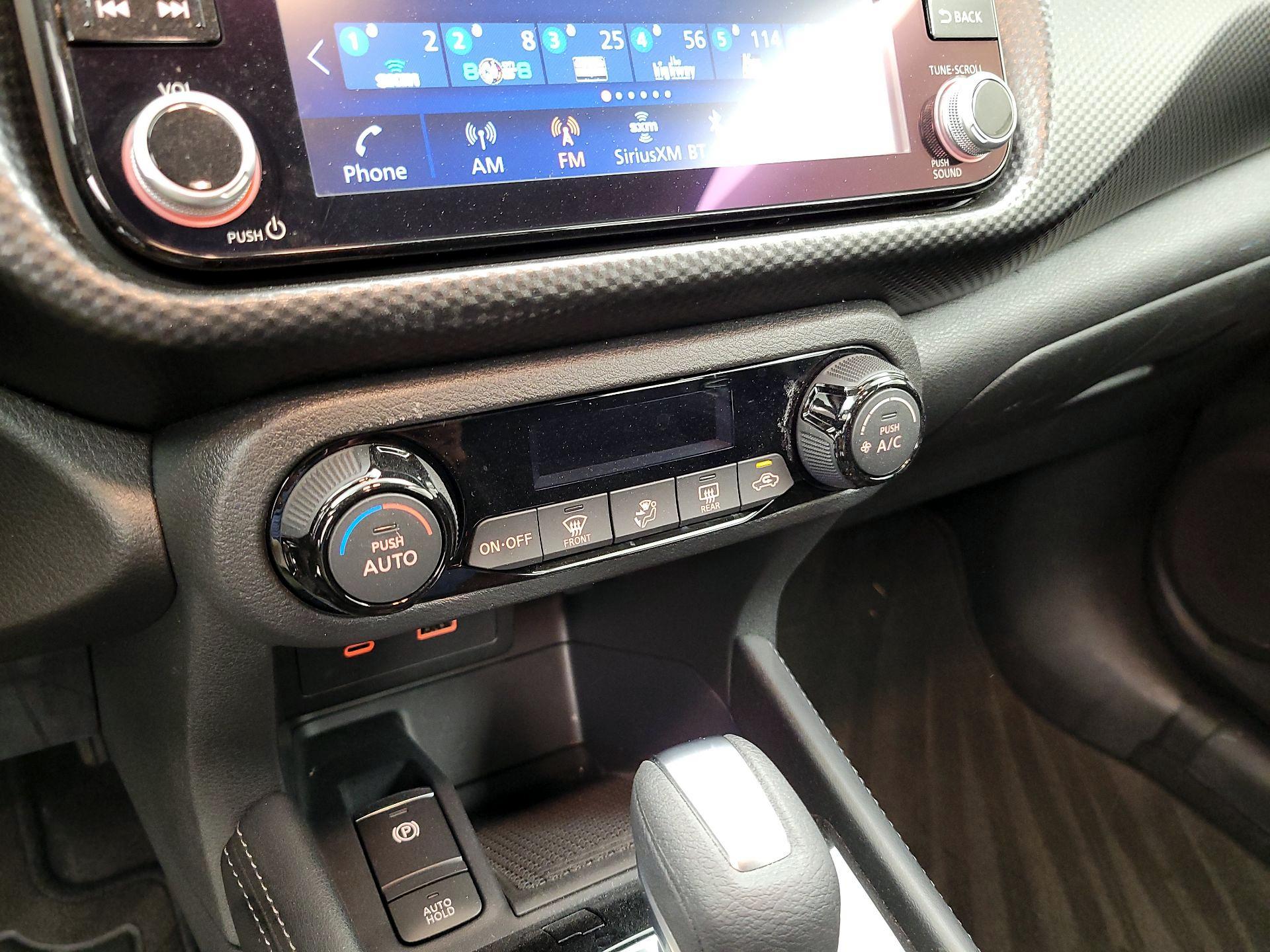 Thumbnail: 2021 Nissan Kicks - 14