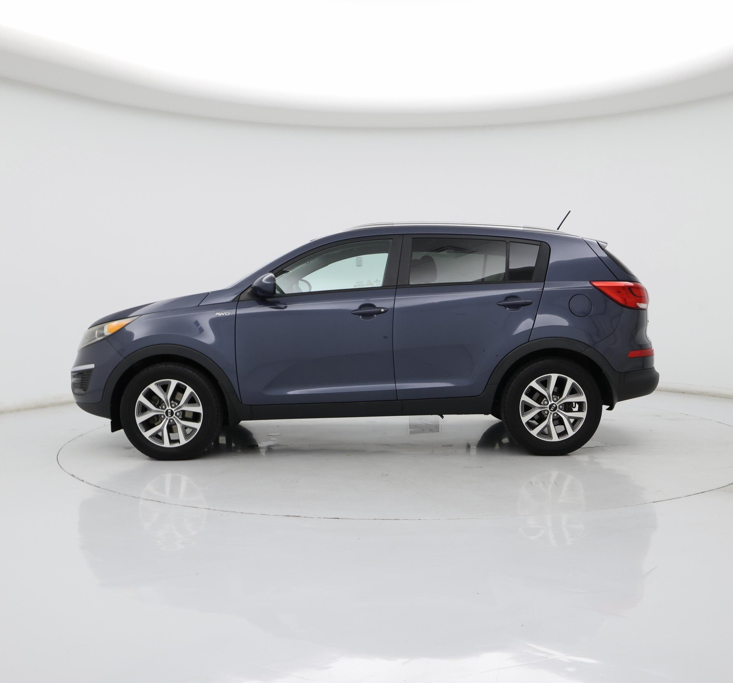 Thumbnail: 2016 Kia Sportage - 3