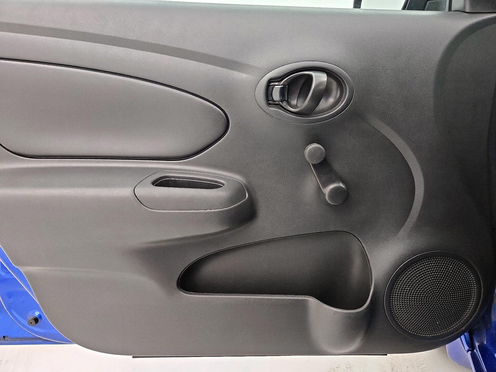 Thumbnail: 2015 Nissan Versa - 12