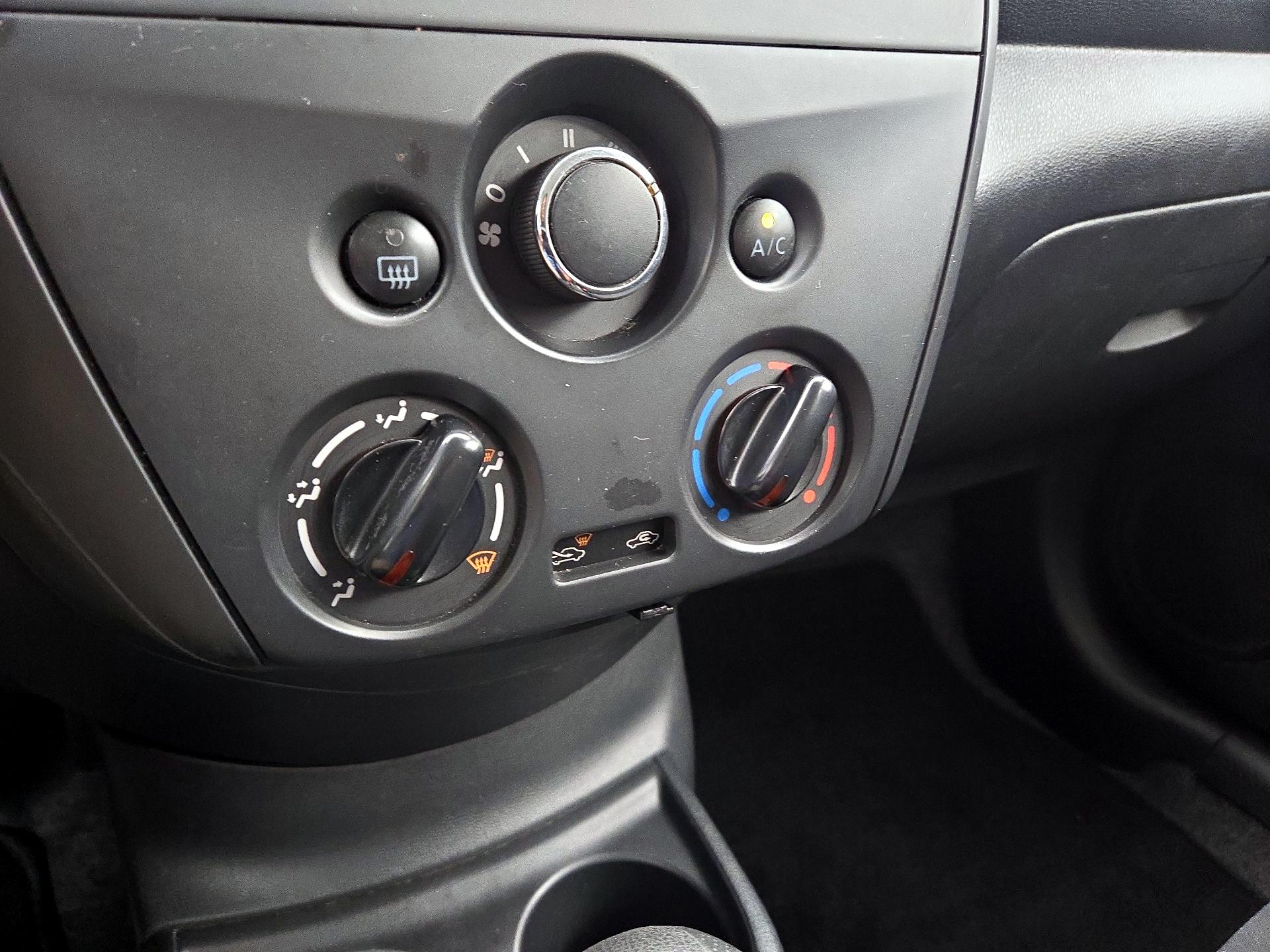 Thumbnail: 2015 Nissan Versa - 15