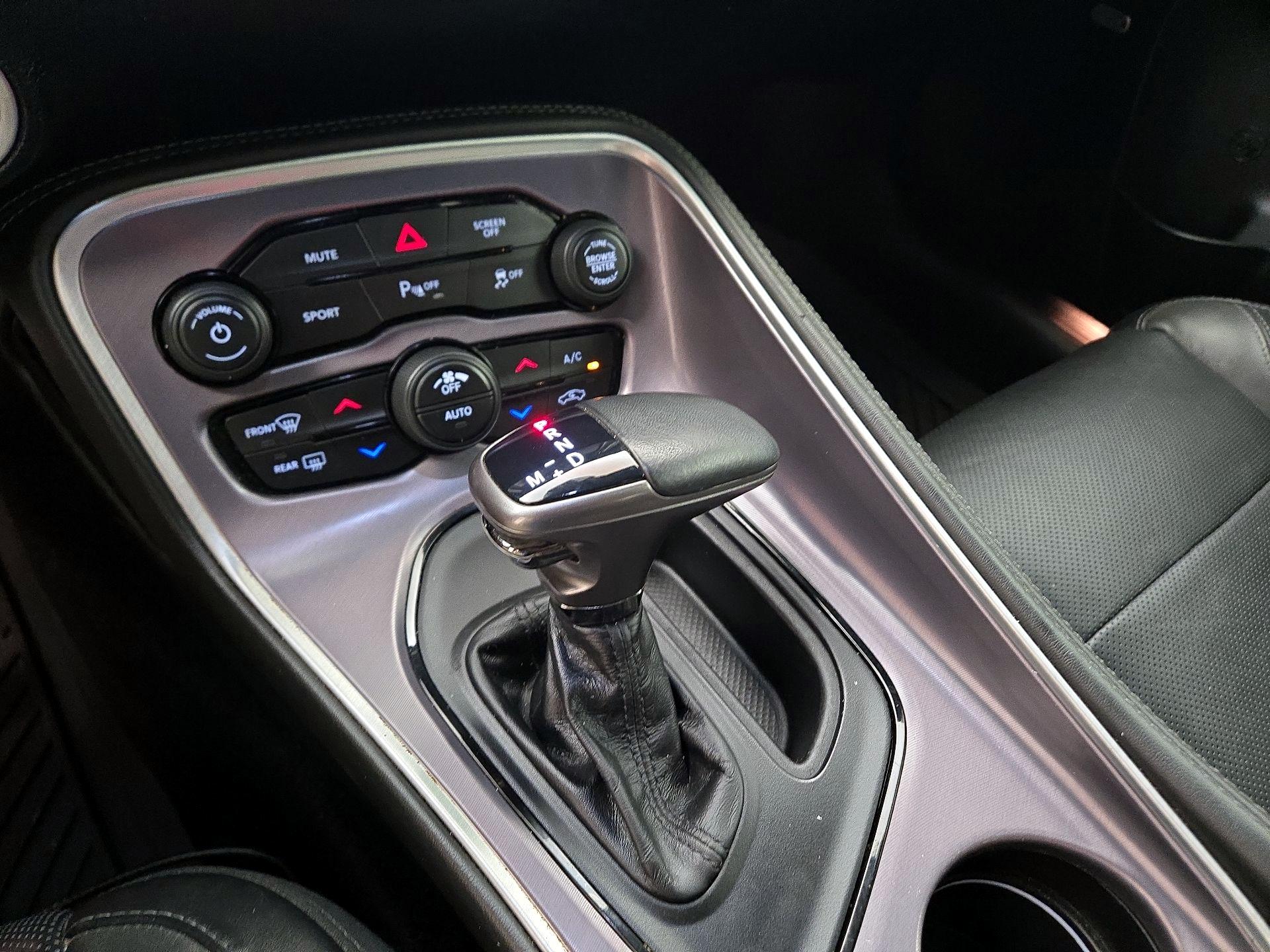 Thumbnail: 2019 Dodge Challenger - 17