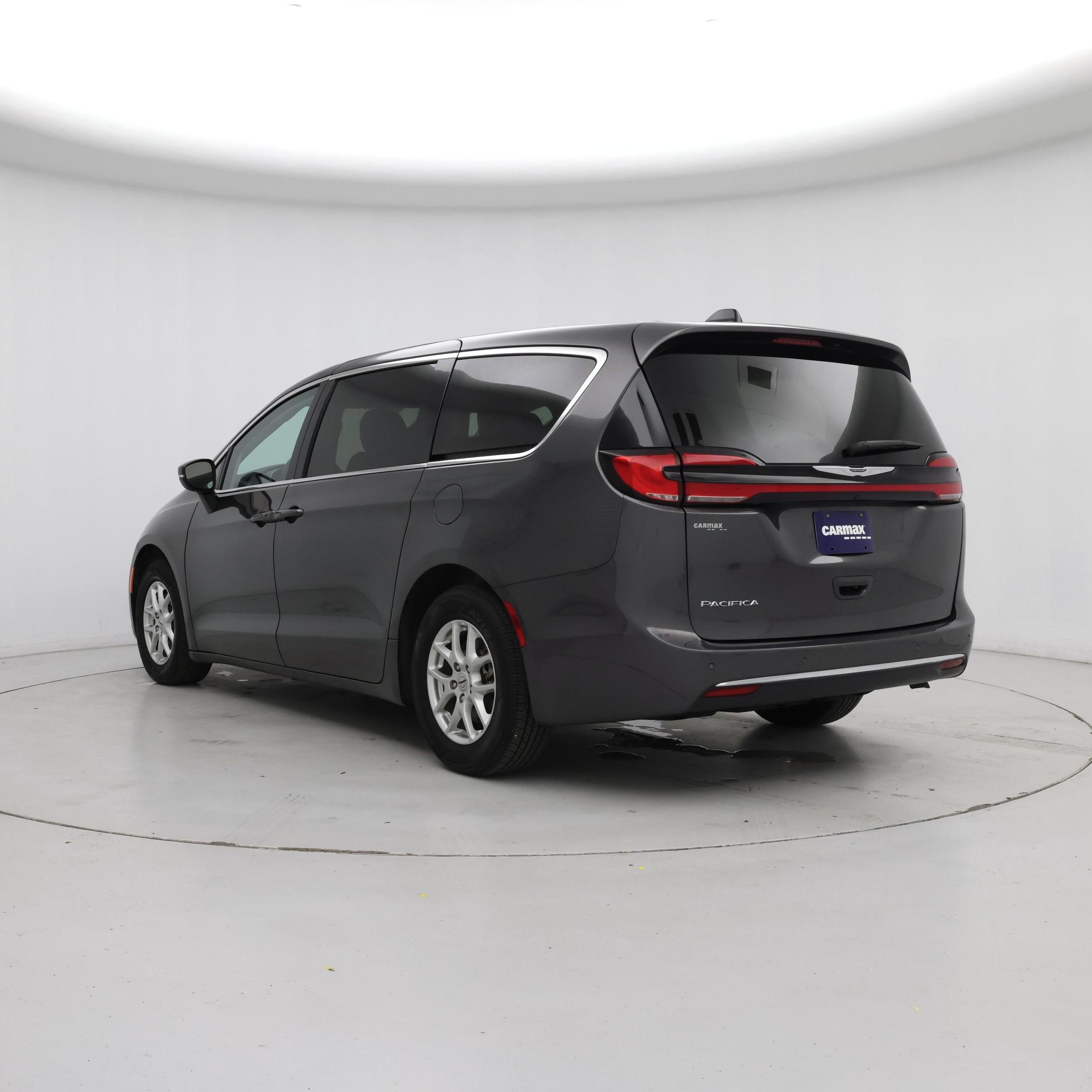 Thumbnail: 2023 Chrysler Pacifica - 2