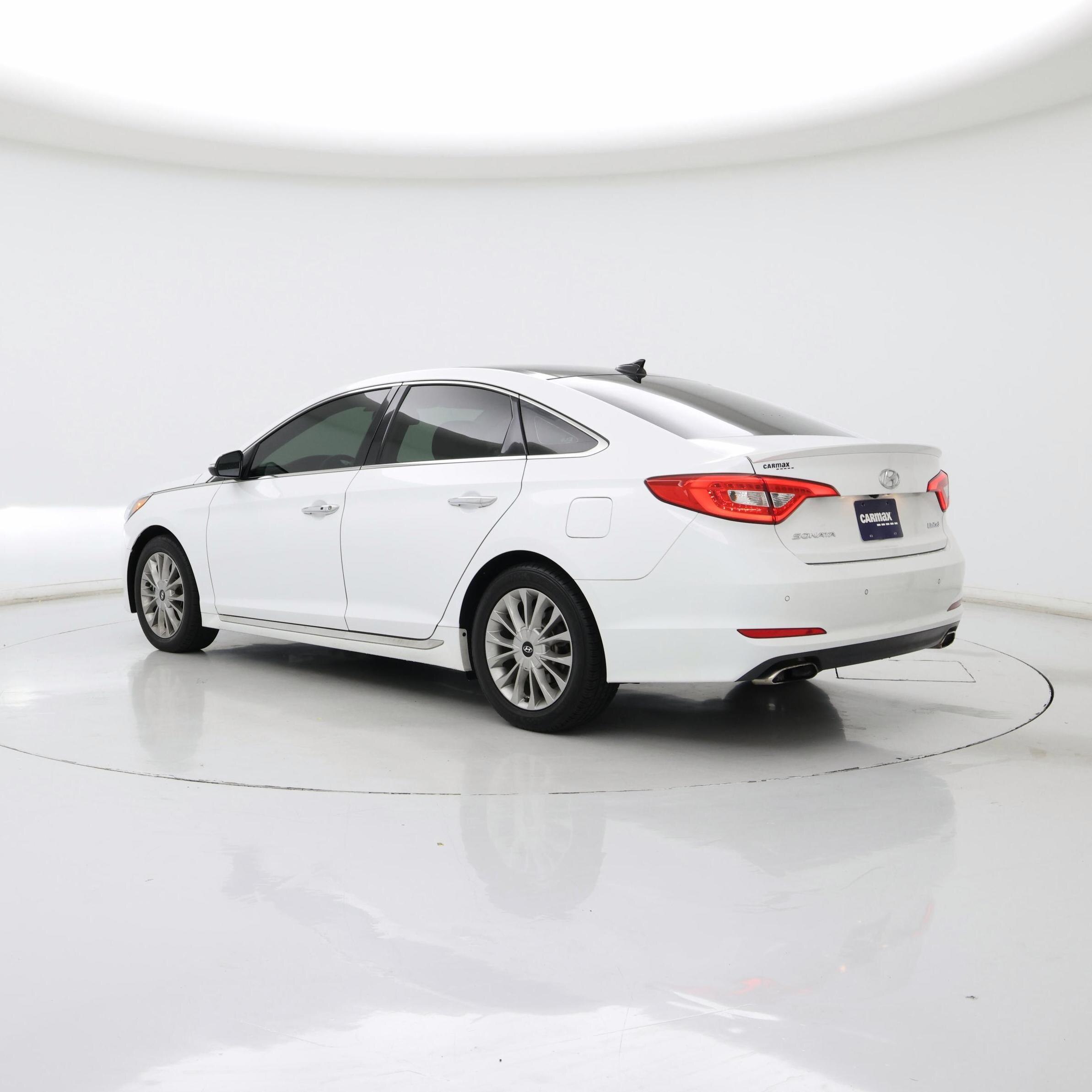 Thumbnail: 2015 Hyundai Sonata - 2