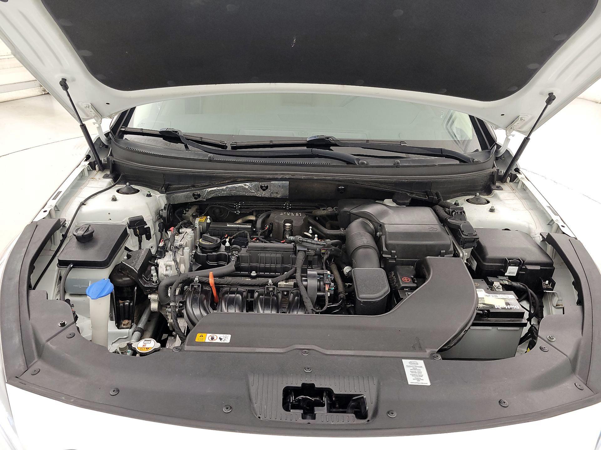 Thumbnail: 2015 Hyundai Sonata - 19