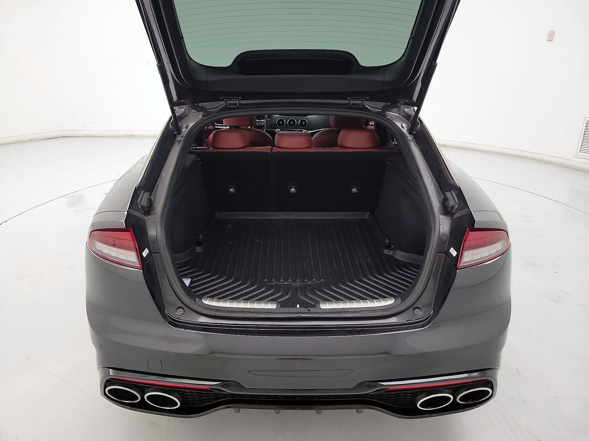 Thumbnail: 2022 Kia Stinger - 17