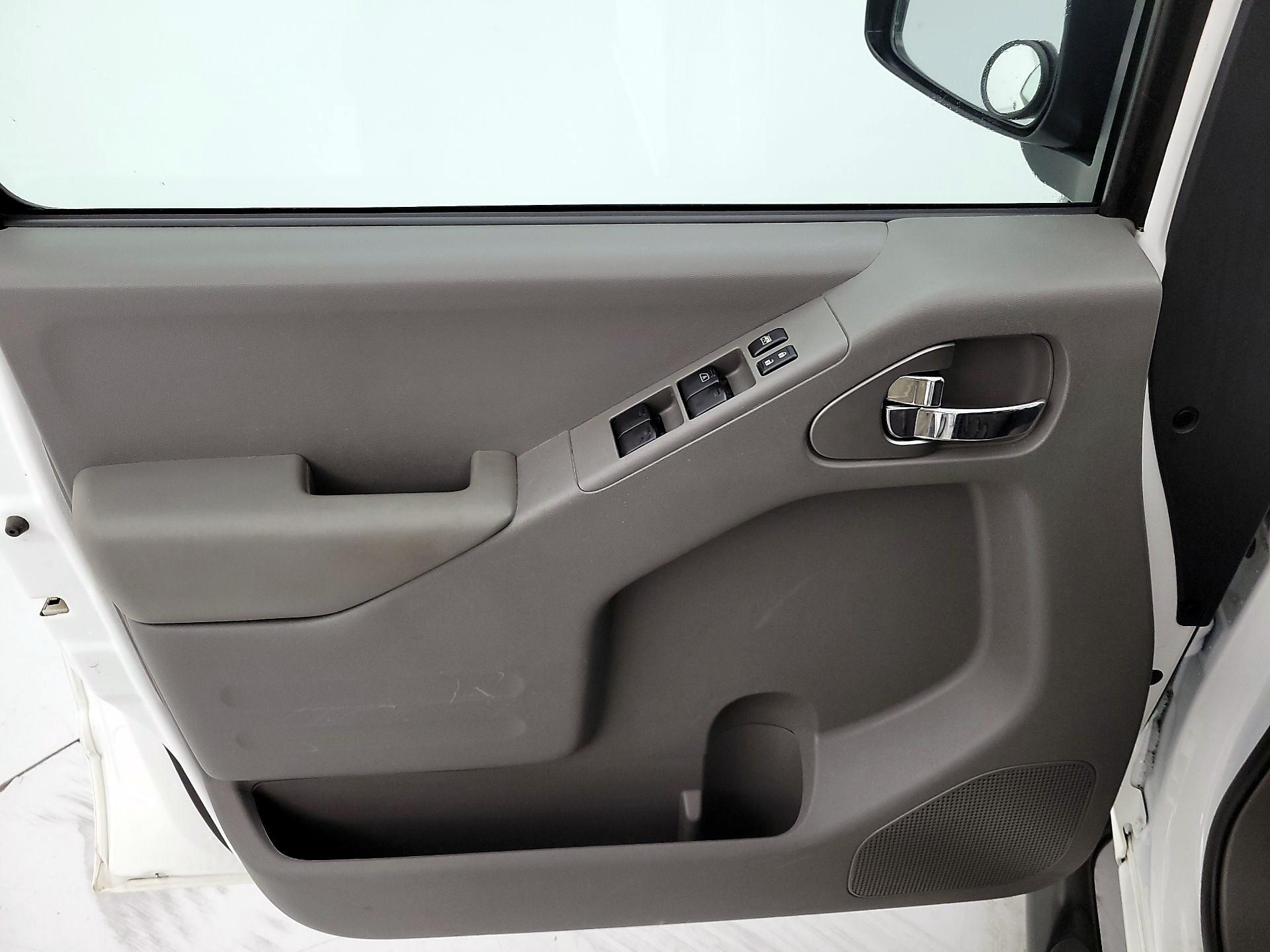 Thumbnail: 2019 Nissan Frontier - 12
