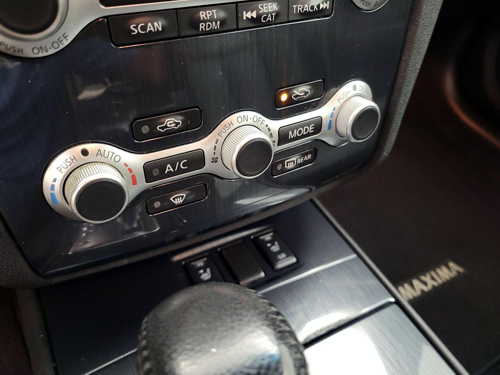 Thumbnail: 2013 Nissan Maxima - 14