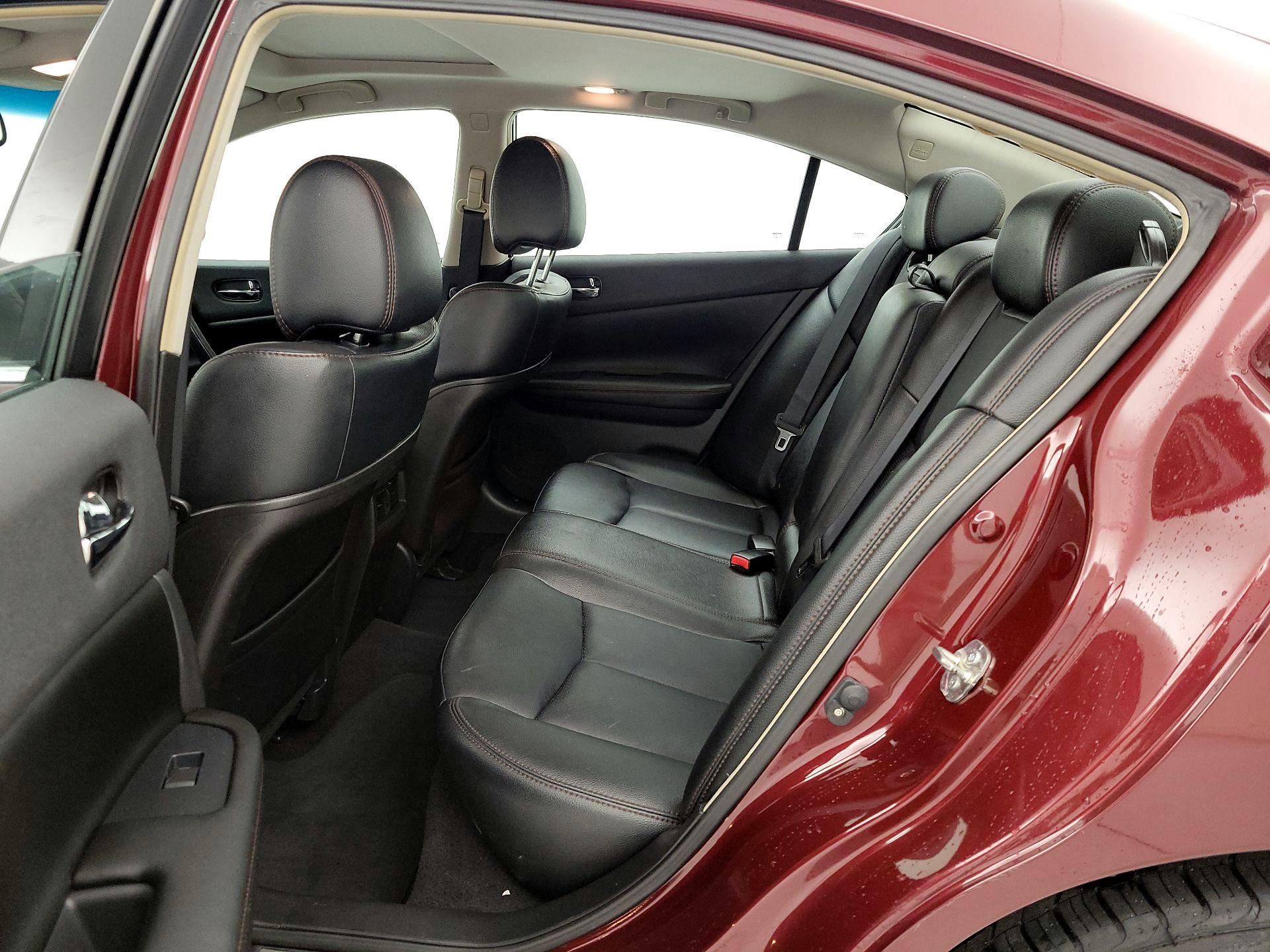 Thumbnail: 2013 Nissan Maxima - 16