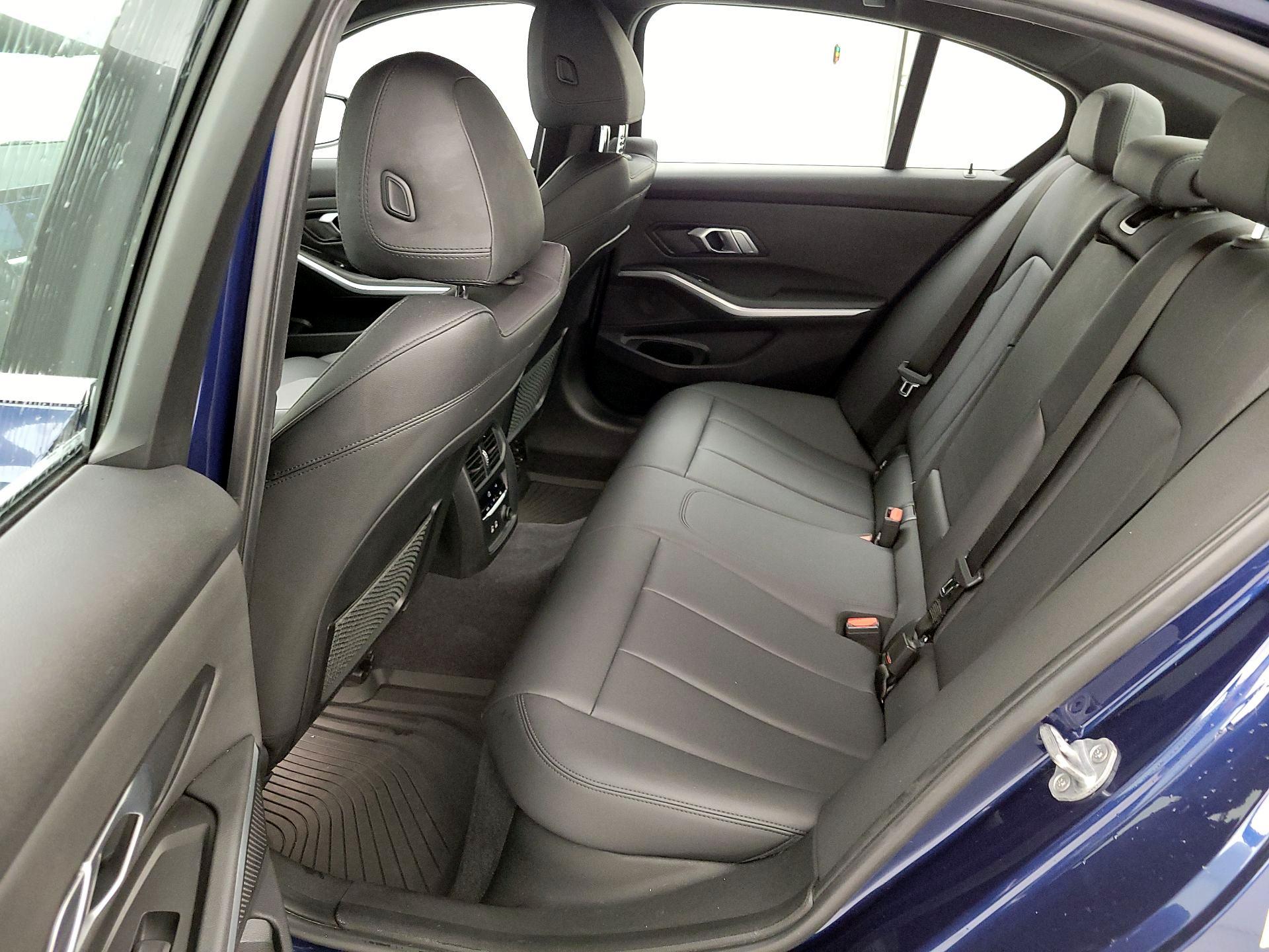 Thumbnail: 2019 BMW 3 Series - 17