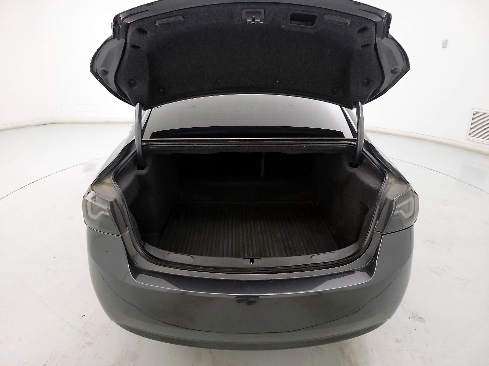 Thumbnail: 2019 Chevrolet Impala - 17