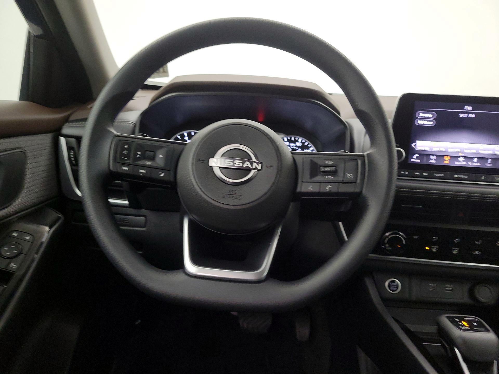 Thumbnail: 2023 Nissan Rogue - 10